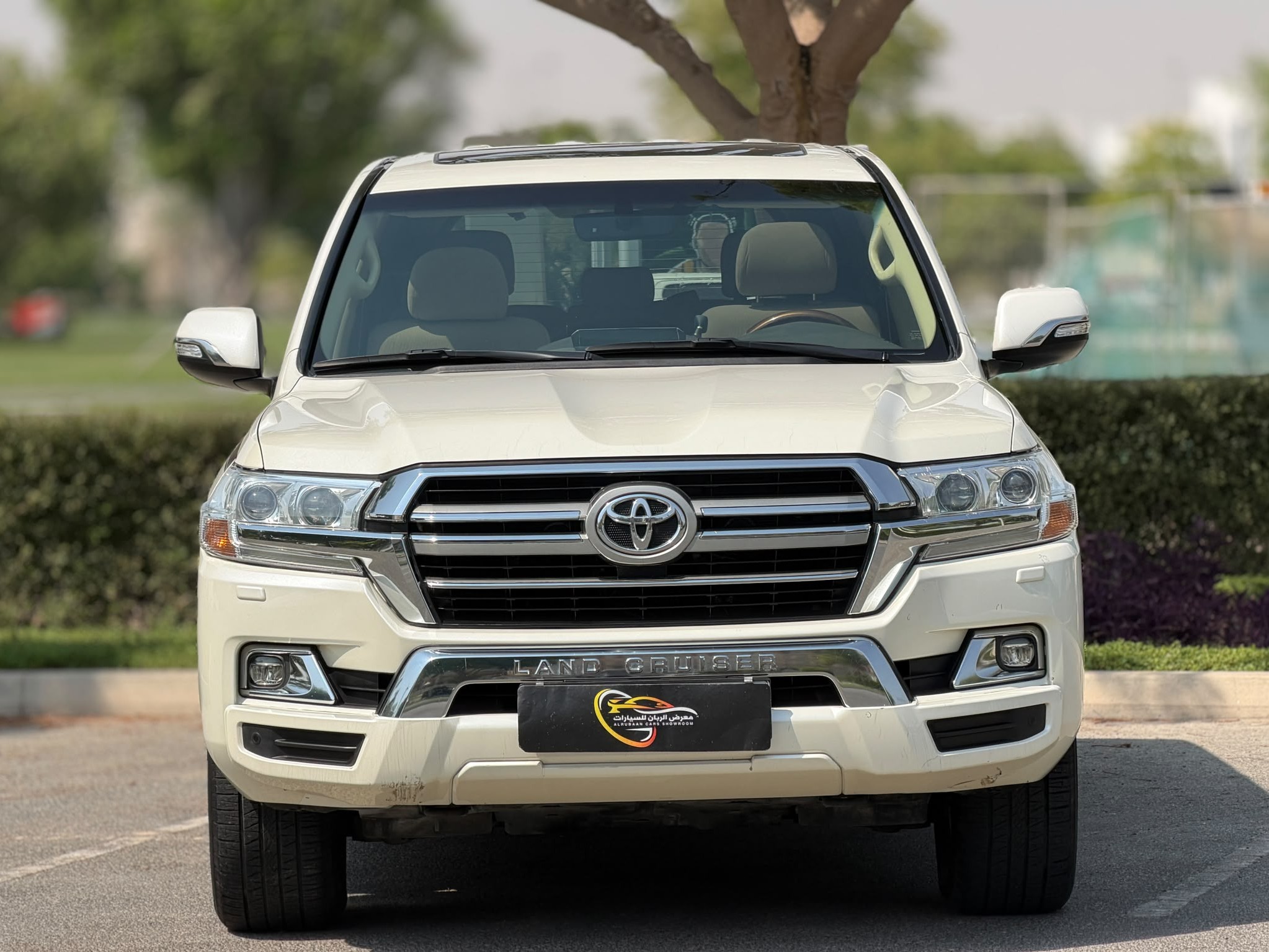 تويوتا لاند كروزر جي اكس ار v8 2016 - Image 2