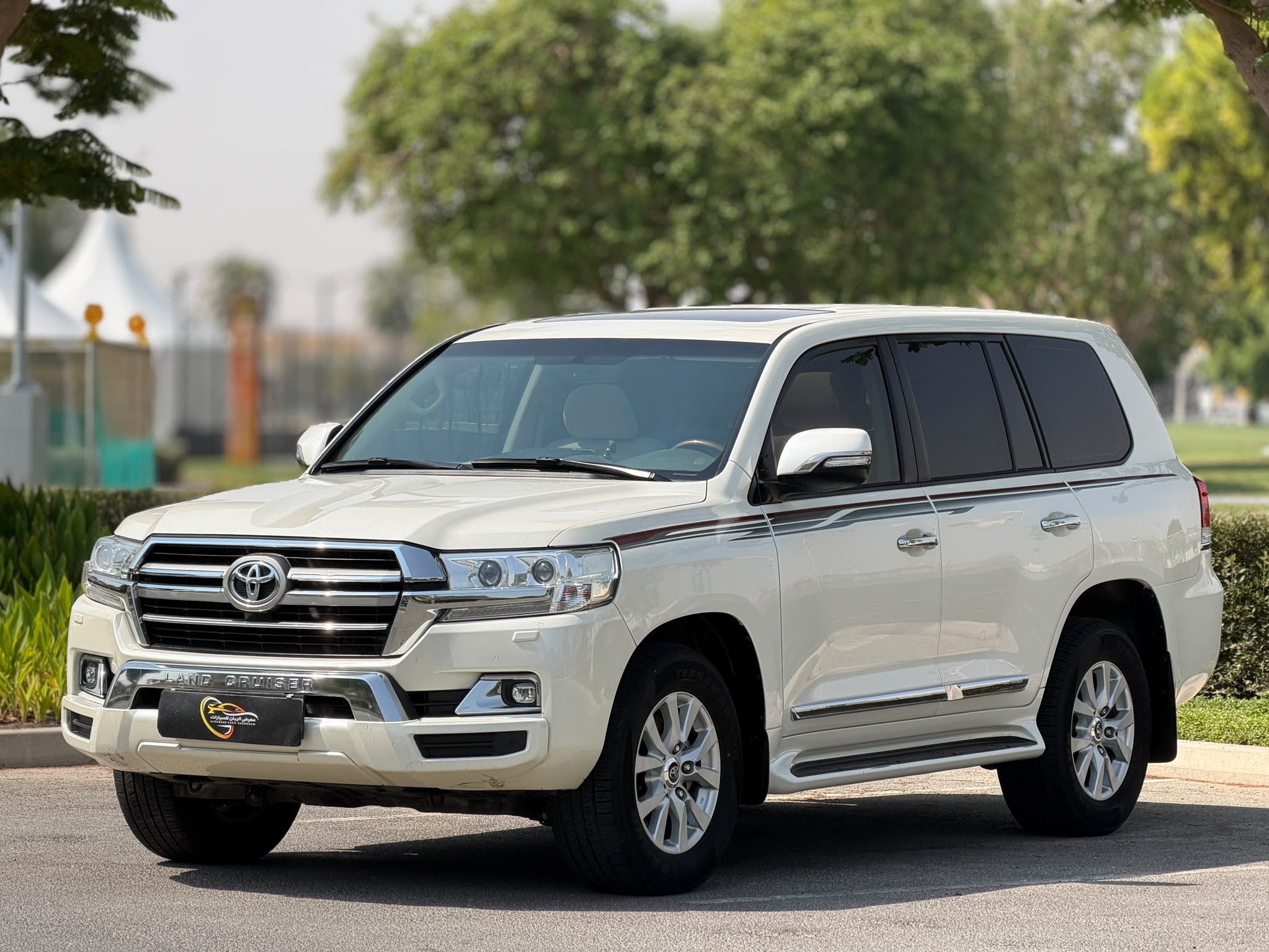 تويوتا لاند كروزر جي اكس ار v8 2016 - Image 3