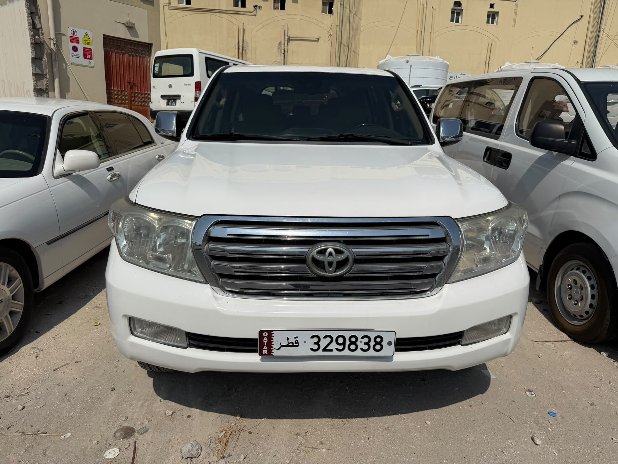 Toyota Land Cruiser GXR v8 2009 - Image 4