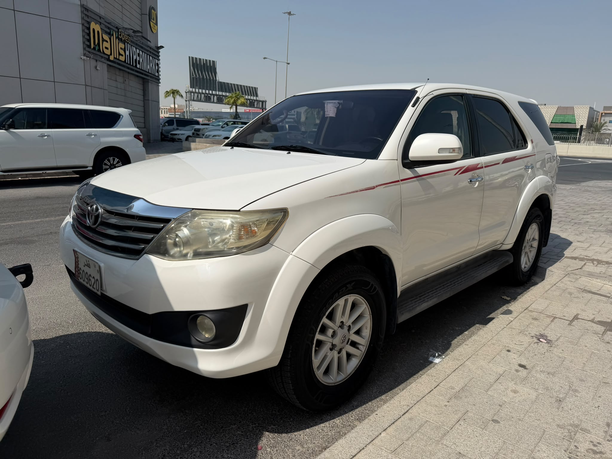 Toyota Fortuner 2015 - Image 2