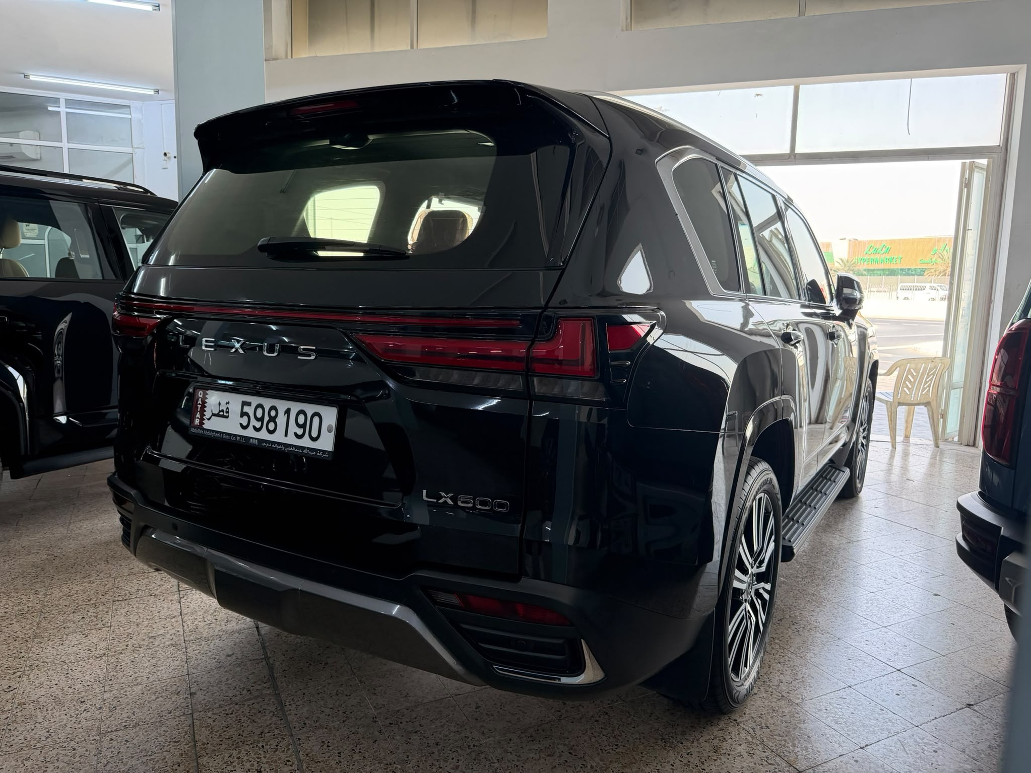 Lexus LX 600 Luxury  2024 - Image 4