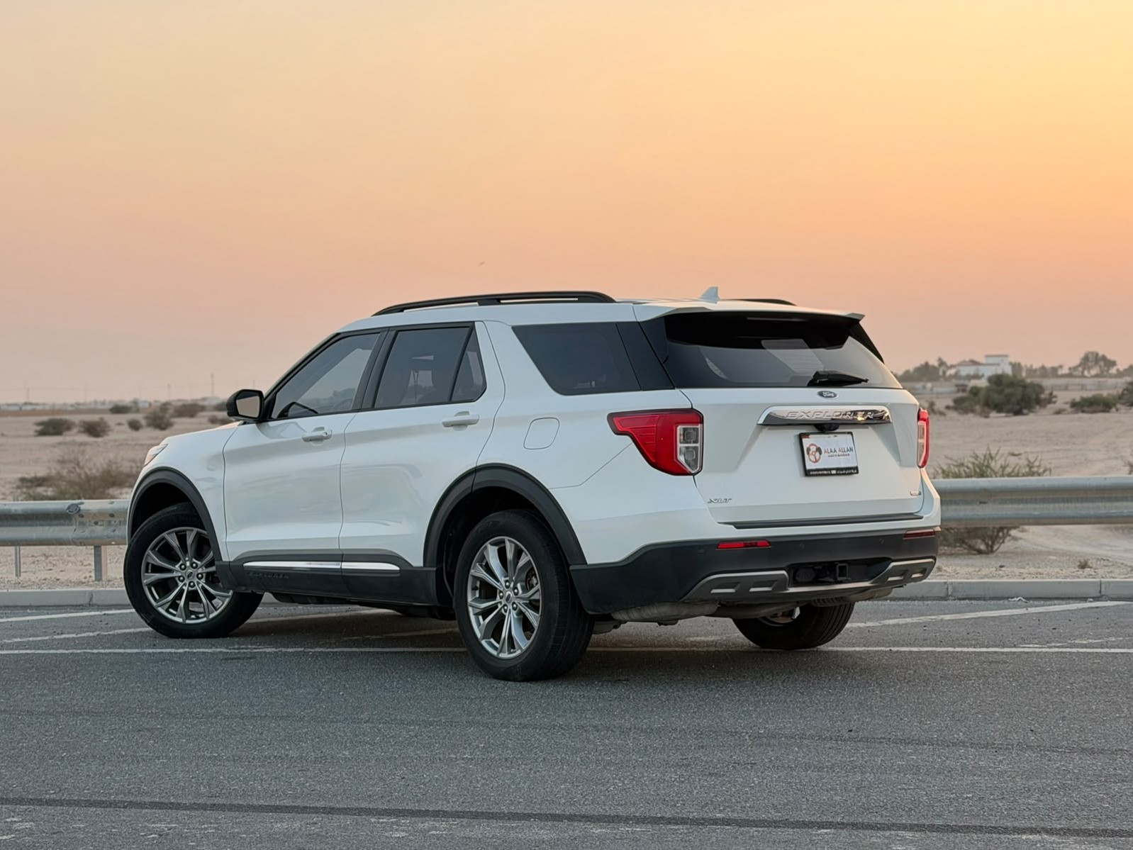 Ford Explorer 2022 - Image 3