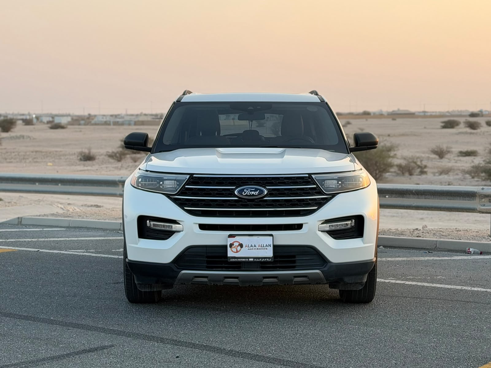Ford Explorer 2022 - Image 2