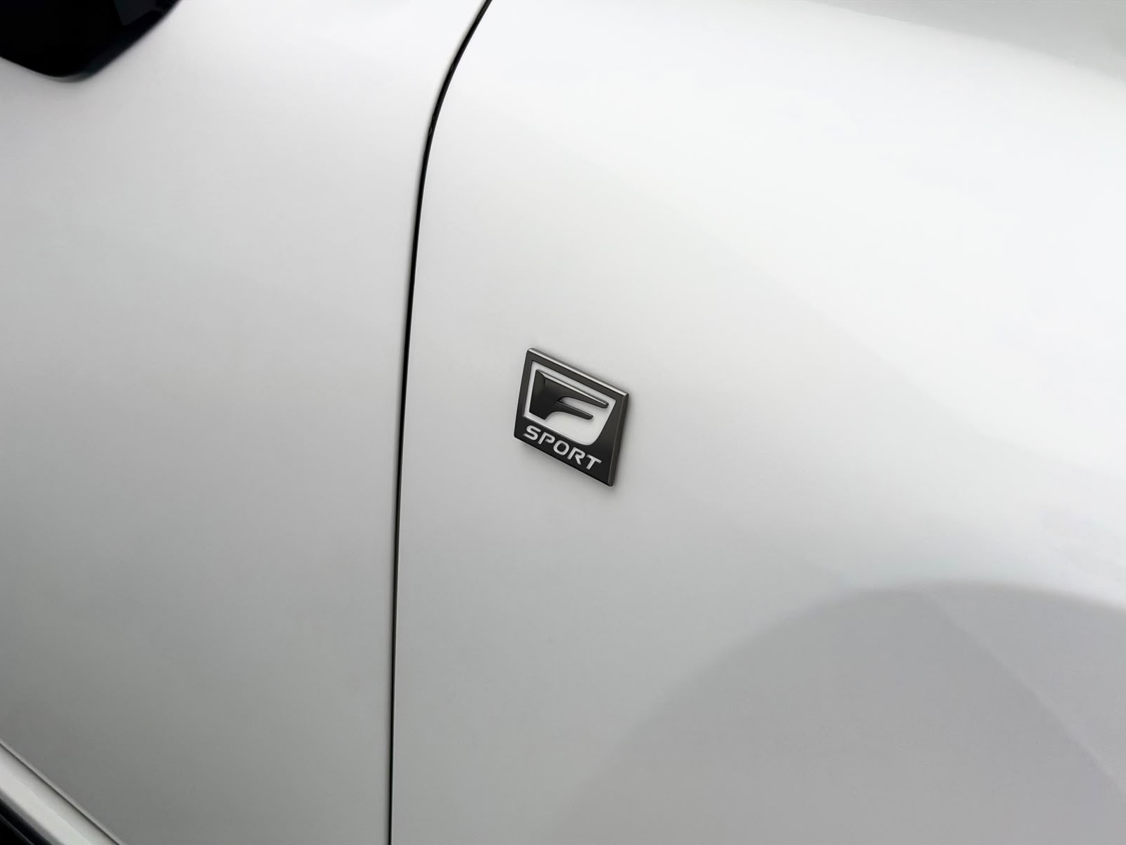 Lexus LX 600  F-Sport 2026 - Image 4