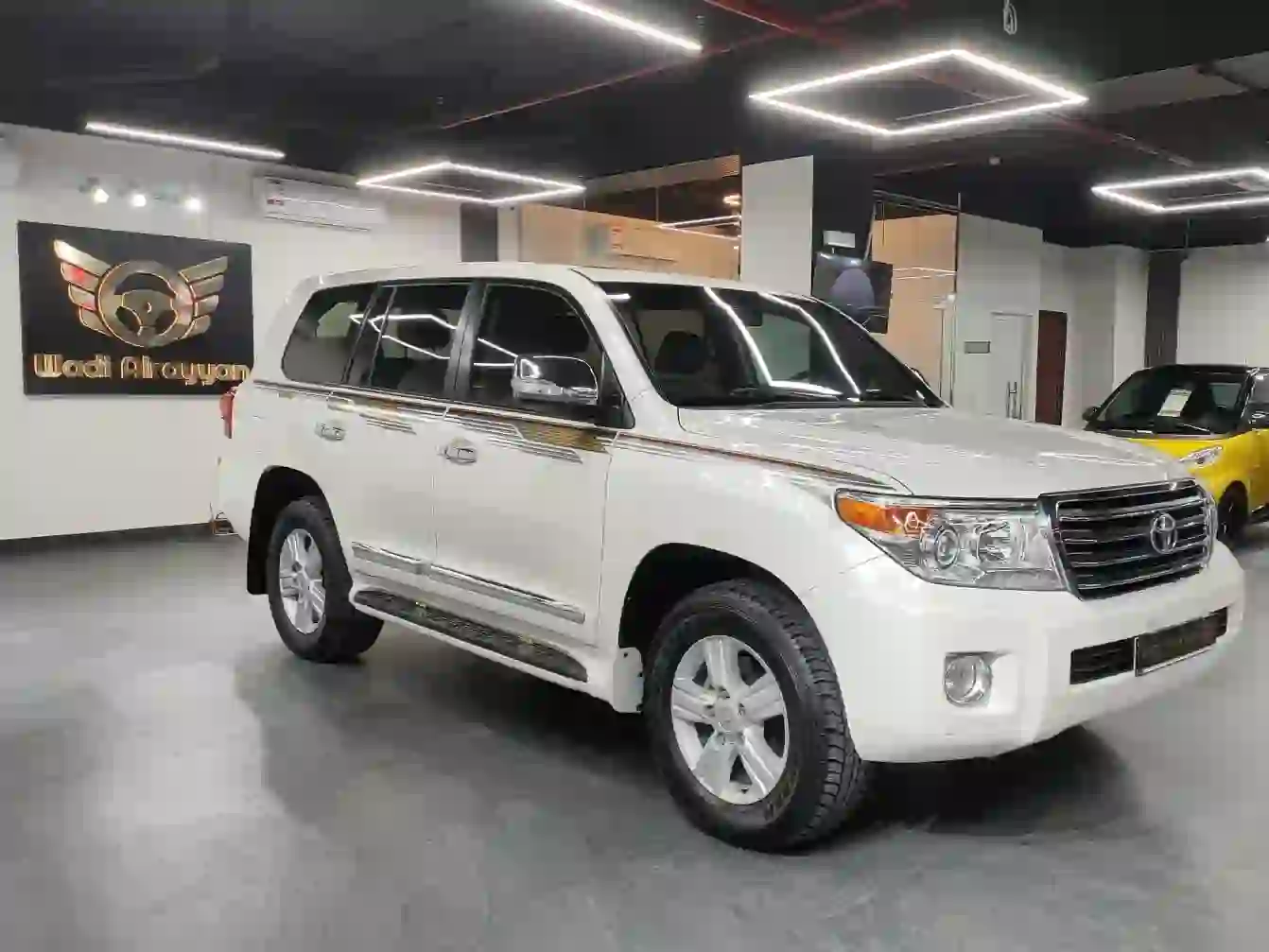 تويوتا لاند كروزر جي اكس ار v6 2014