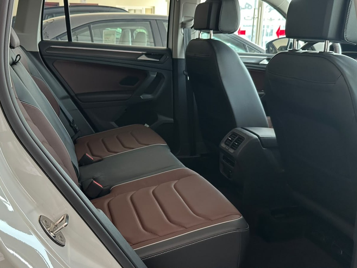 Volkswagen Tiguan 2024 - Image 4