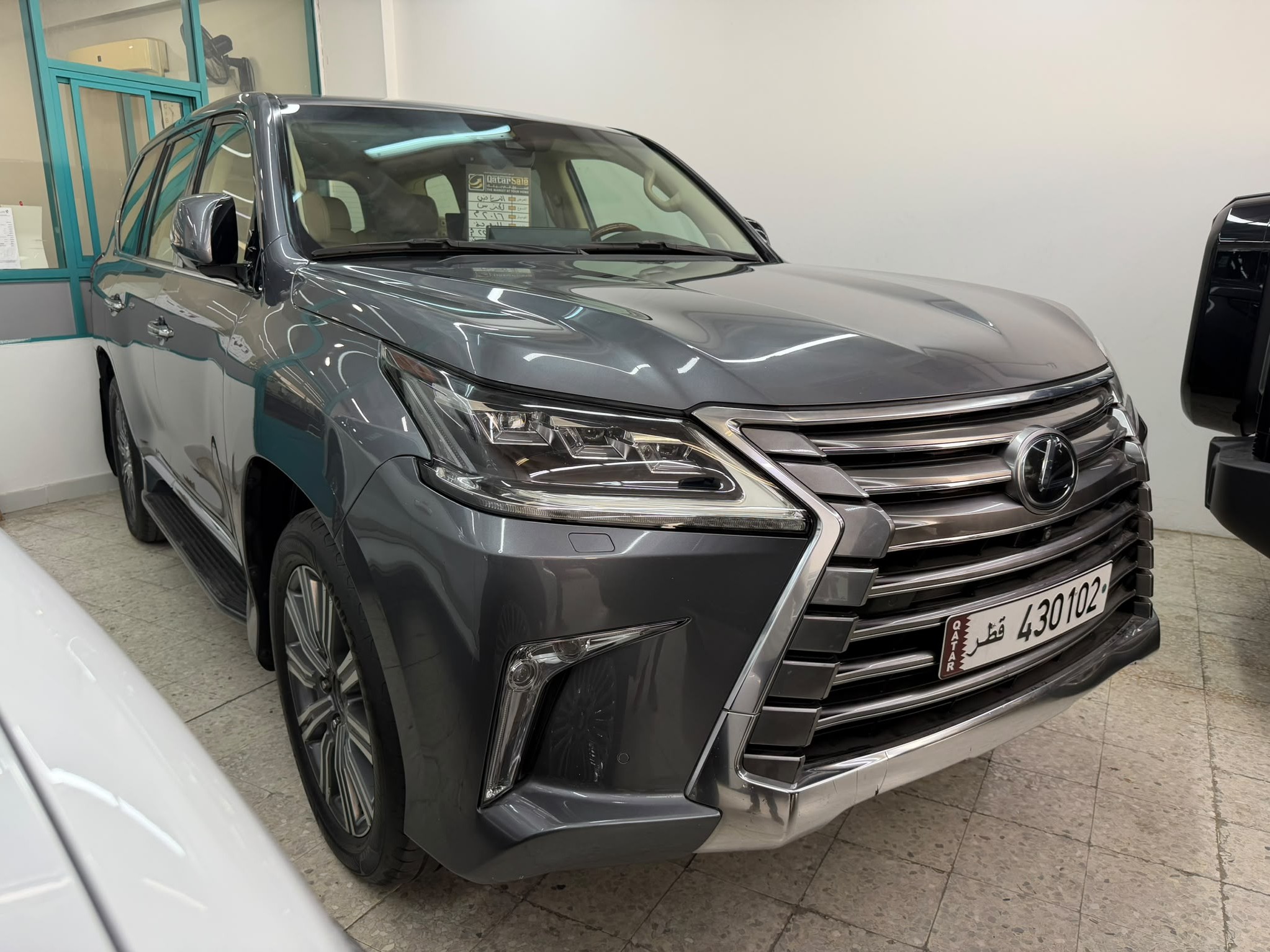 Lexus LX 570 S 2016 - Image 1