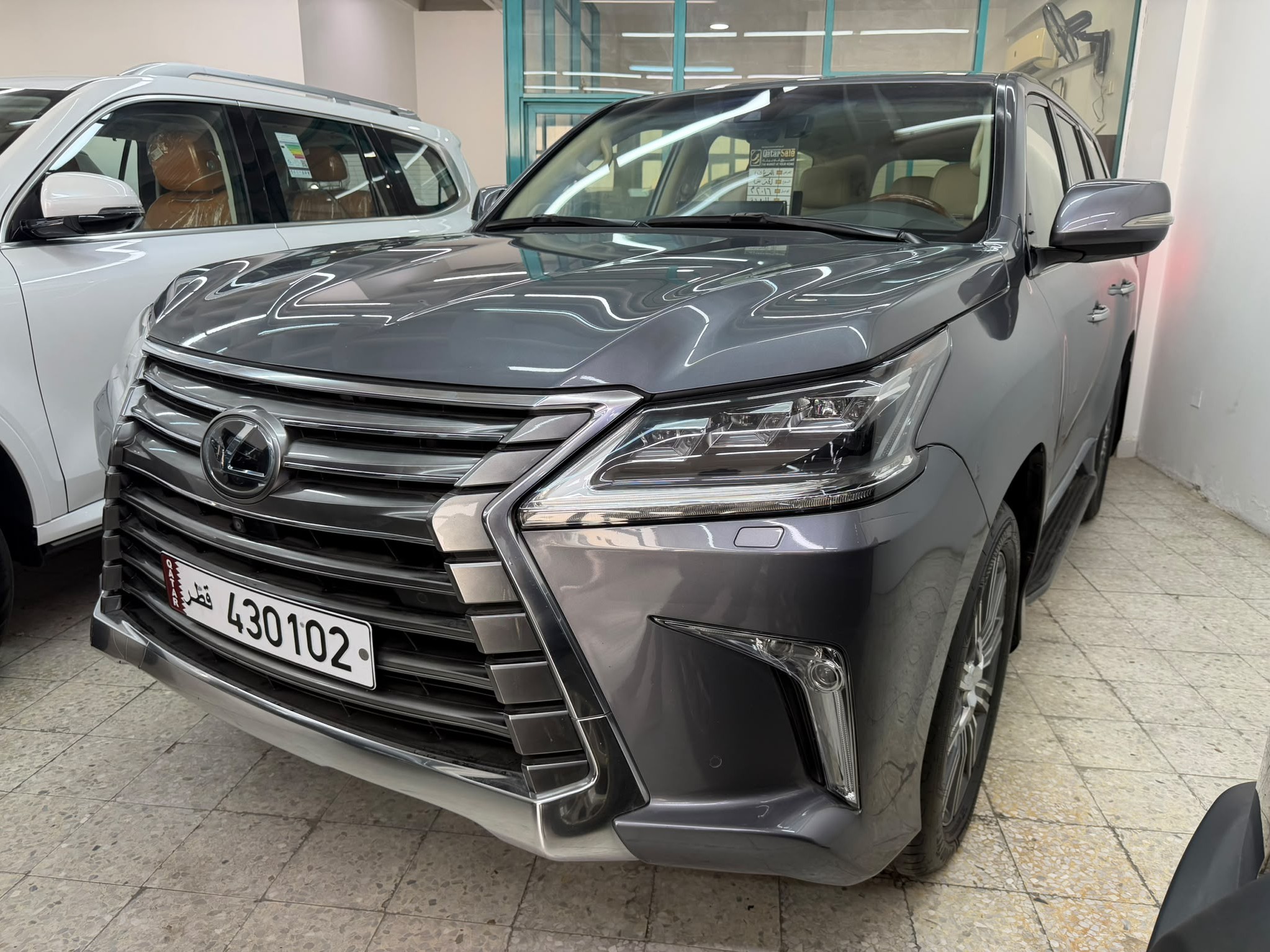 Lexus LX 570 S 2016 - Image 2