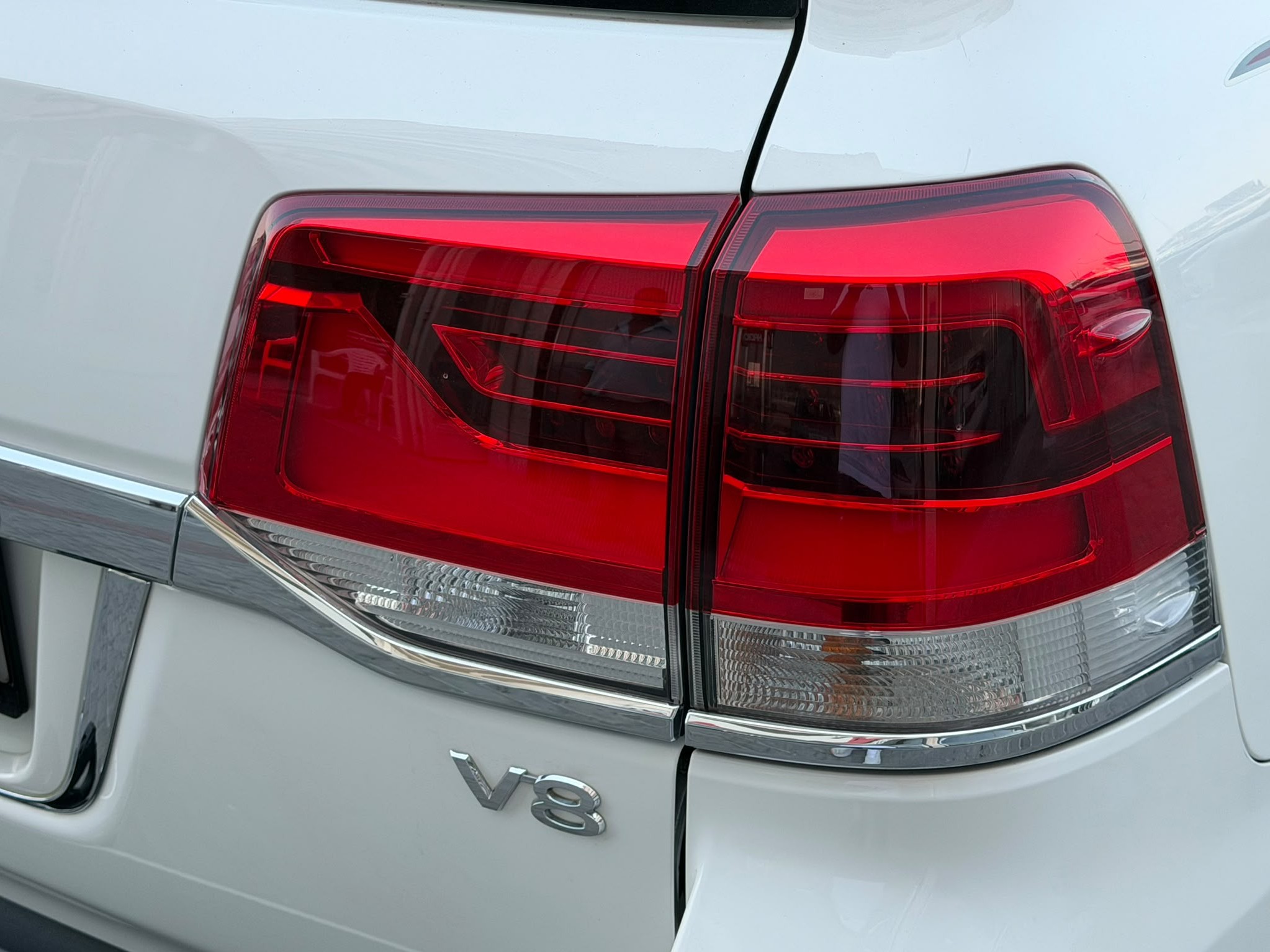 تويوتا لاند كروزر جي اكس ار v8 2021 - Image 4
