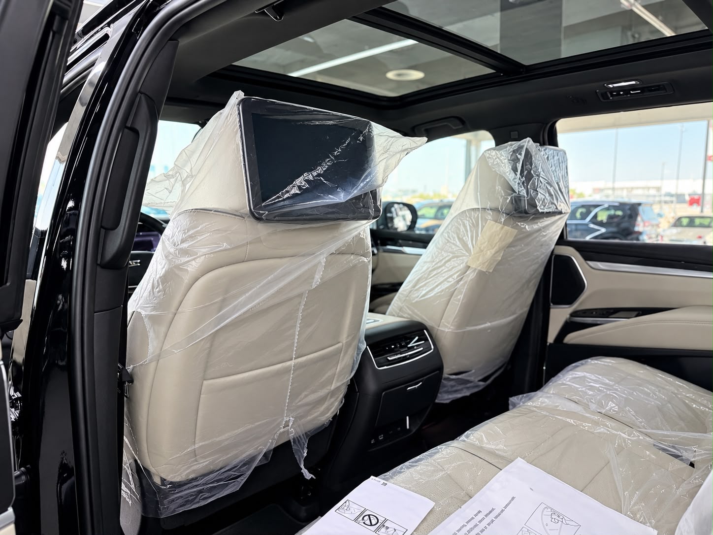 Cadillac Escalade 600 2026 - Image 4