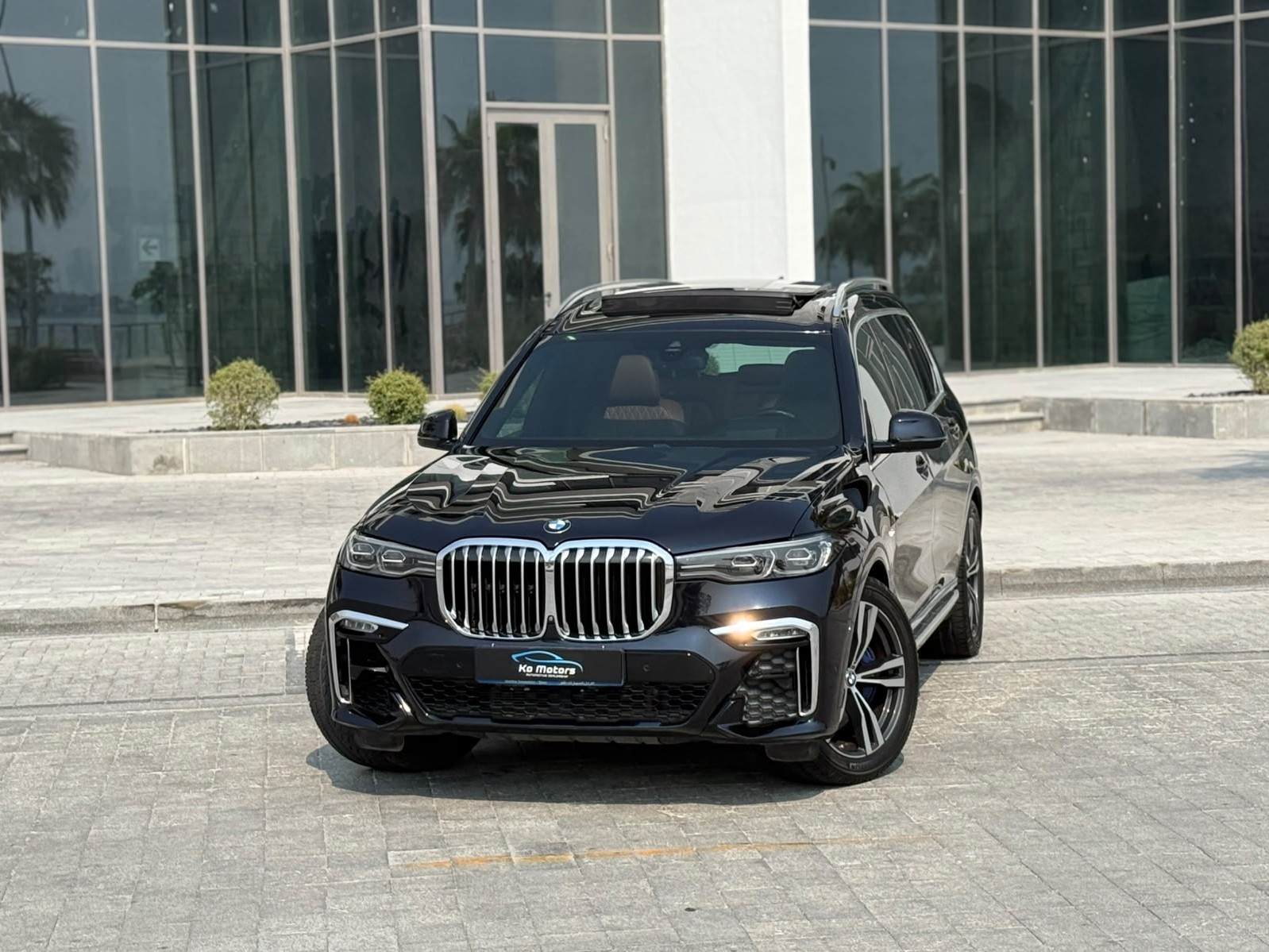 BMW X-Series X7 2020 - Image 3