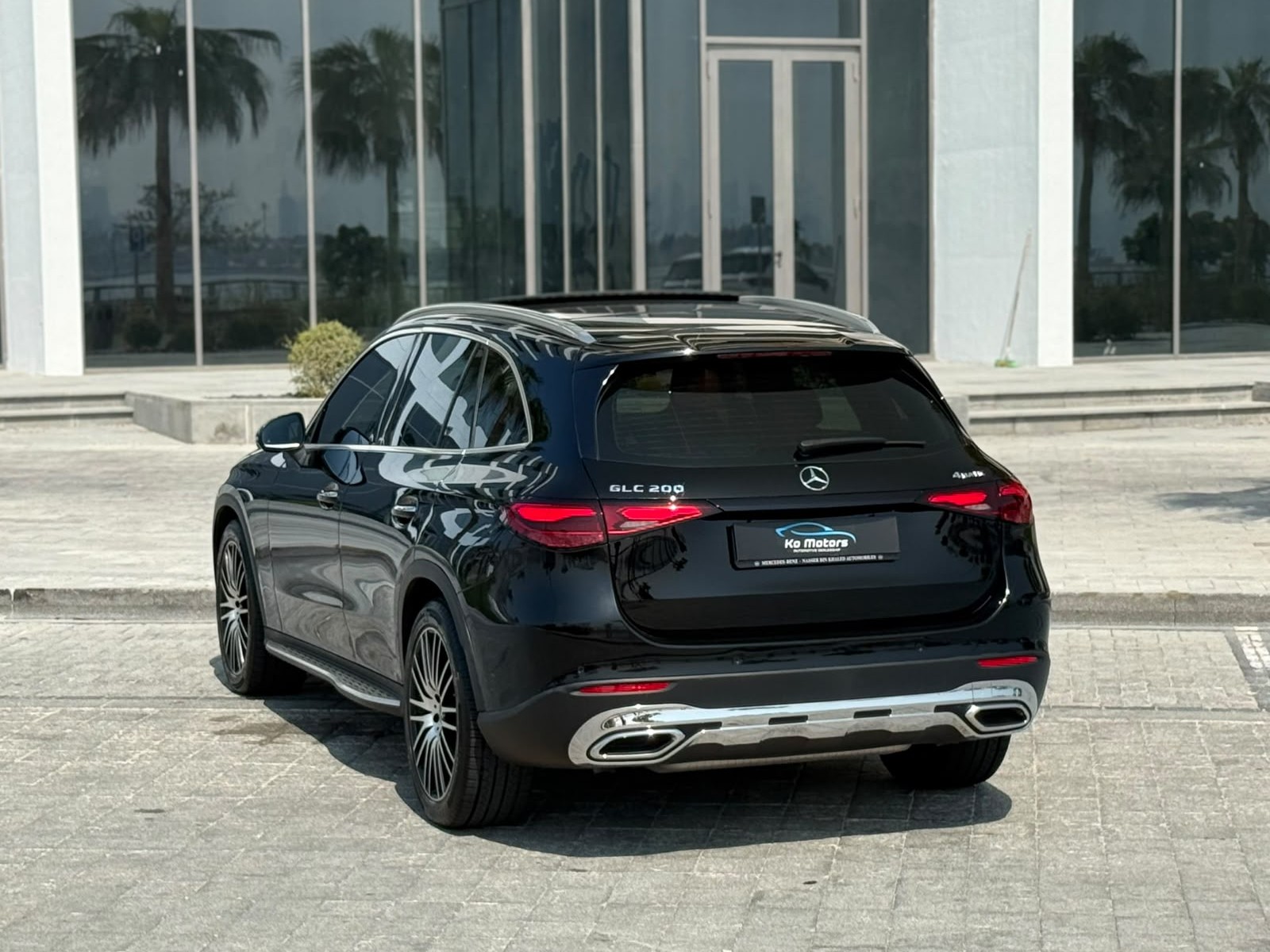 Mercedes-Benz GLC  200 2023 - Image 2