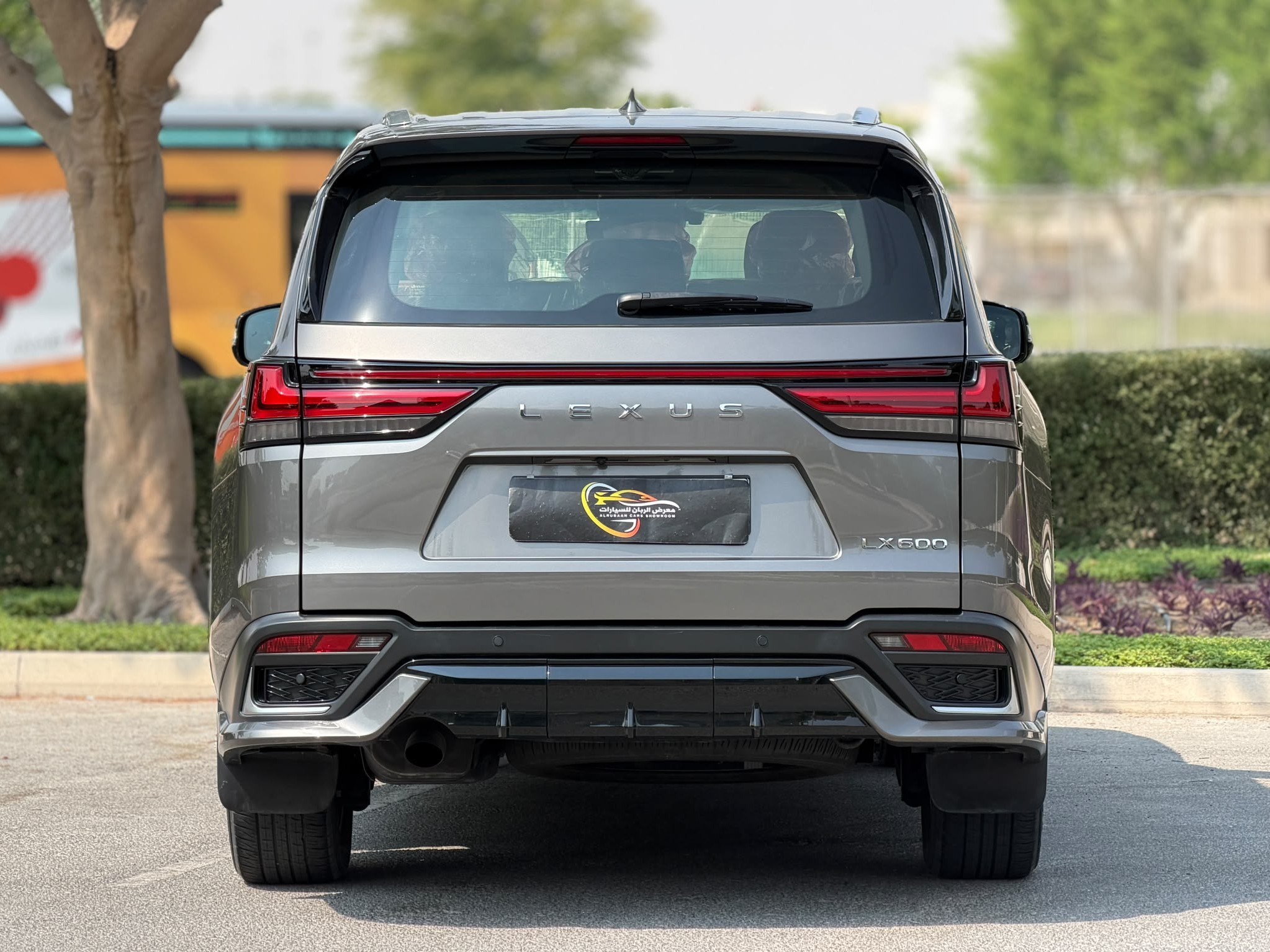 Lexus LX 600  F-Sport 2023 - Image 4