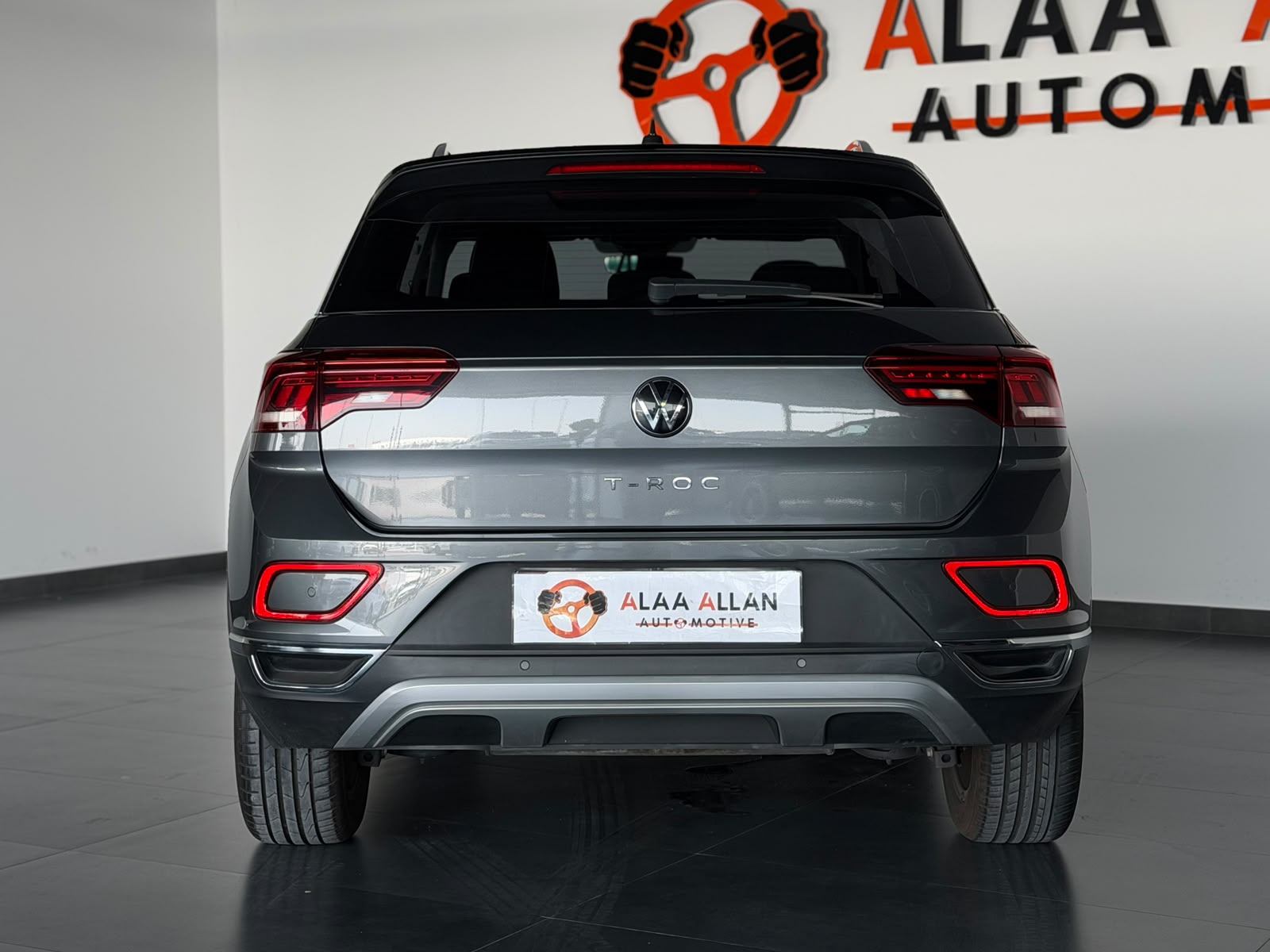 Volkswagen T-Roc 2023 - Image 3