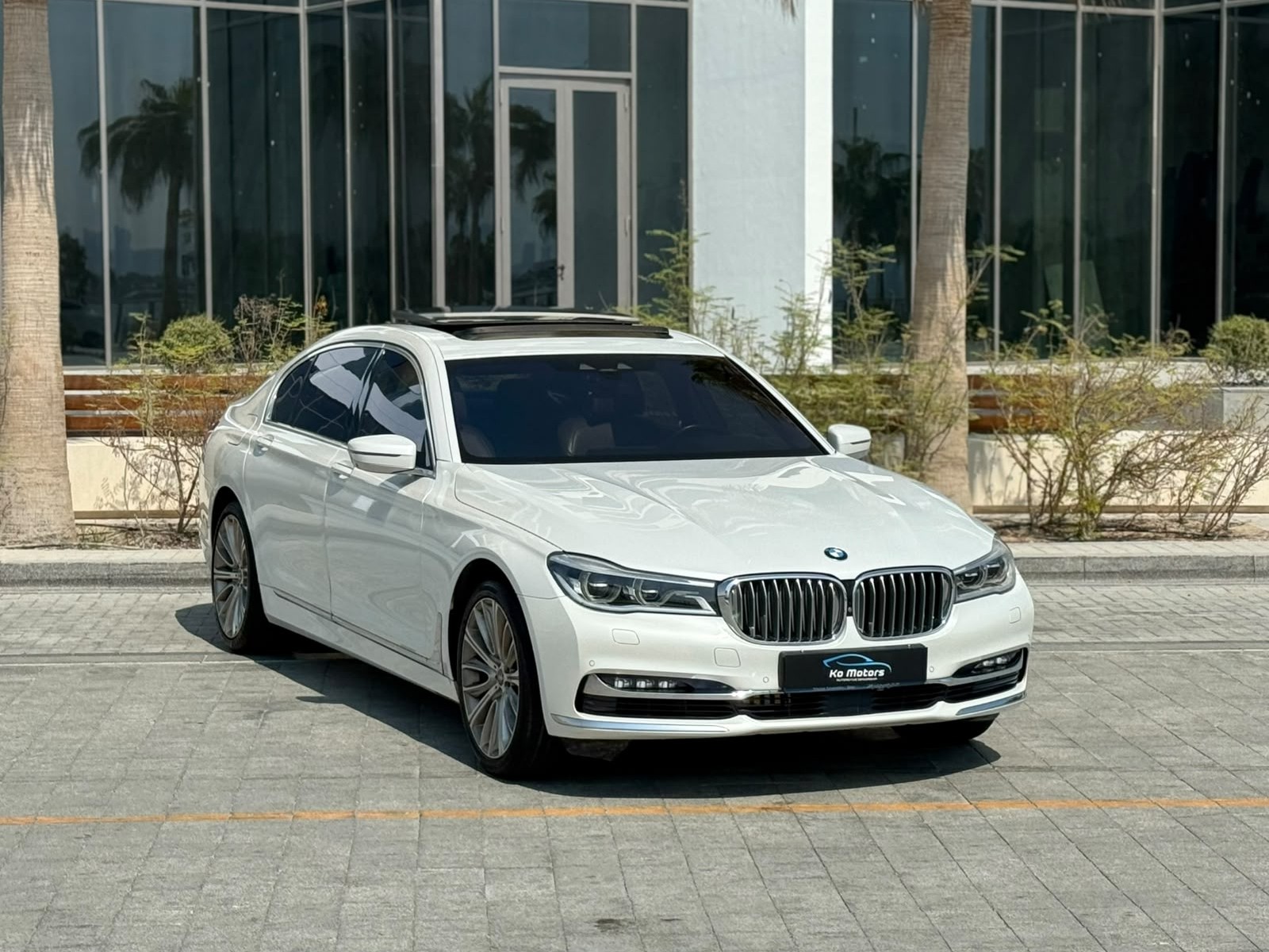 BMW 7-Series 740 Li 2016 - Image 4