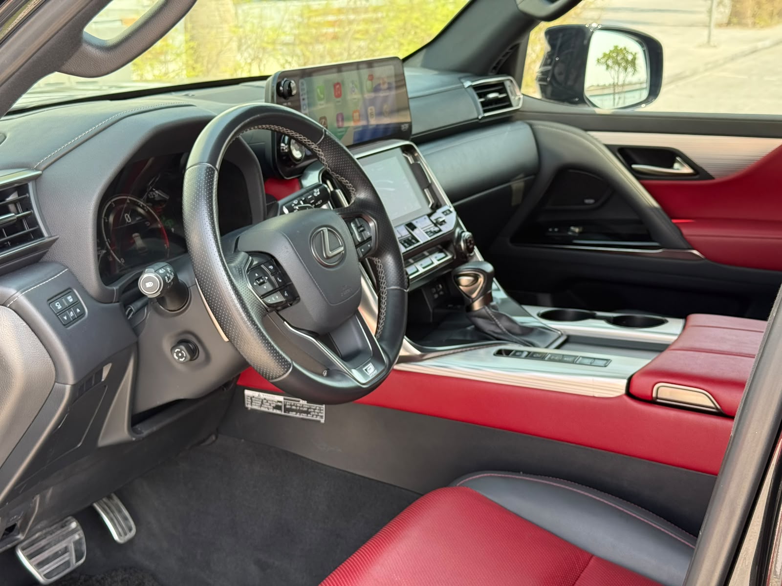 Lexus LX 600 2024 - Image 2