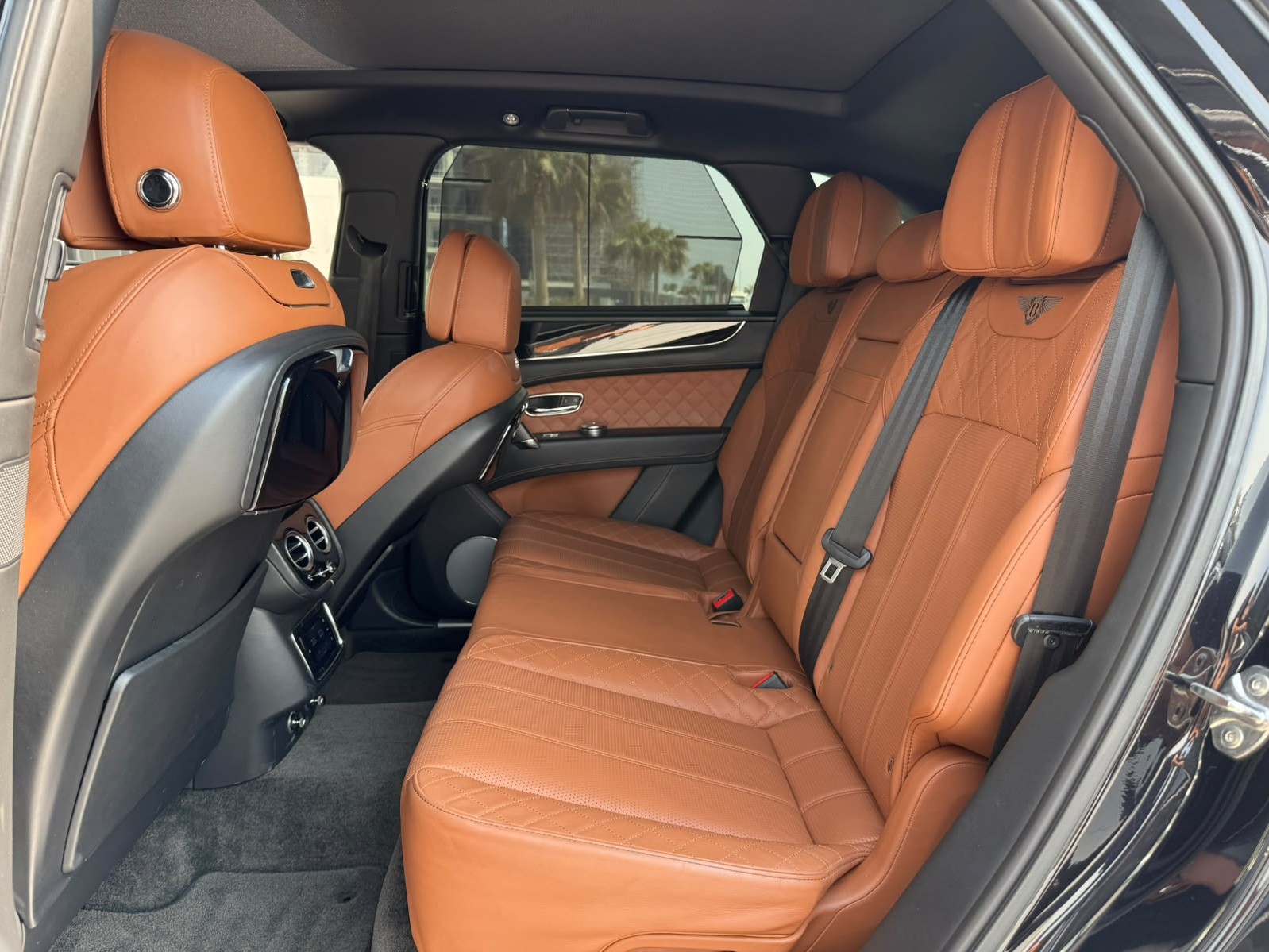 Bentley Bentayga 2017 - Image 4