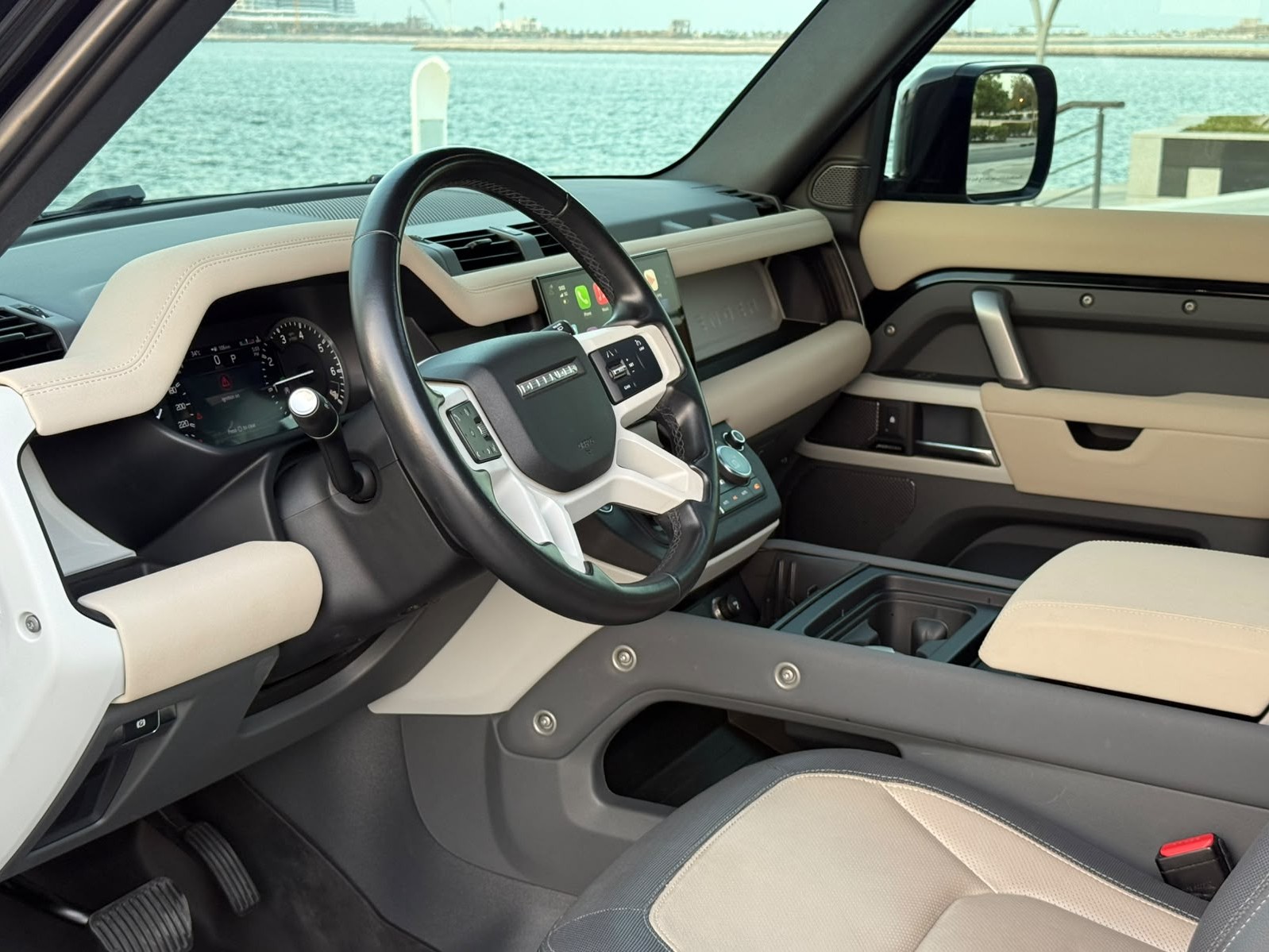Land Rover Defender 90 3.0i6 X-Dynamic SE 2023 - Image 2
