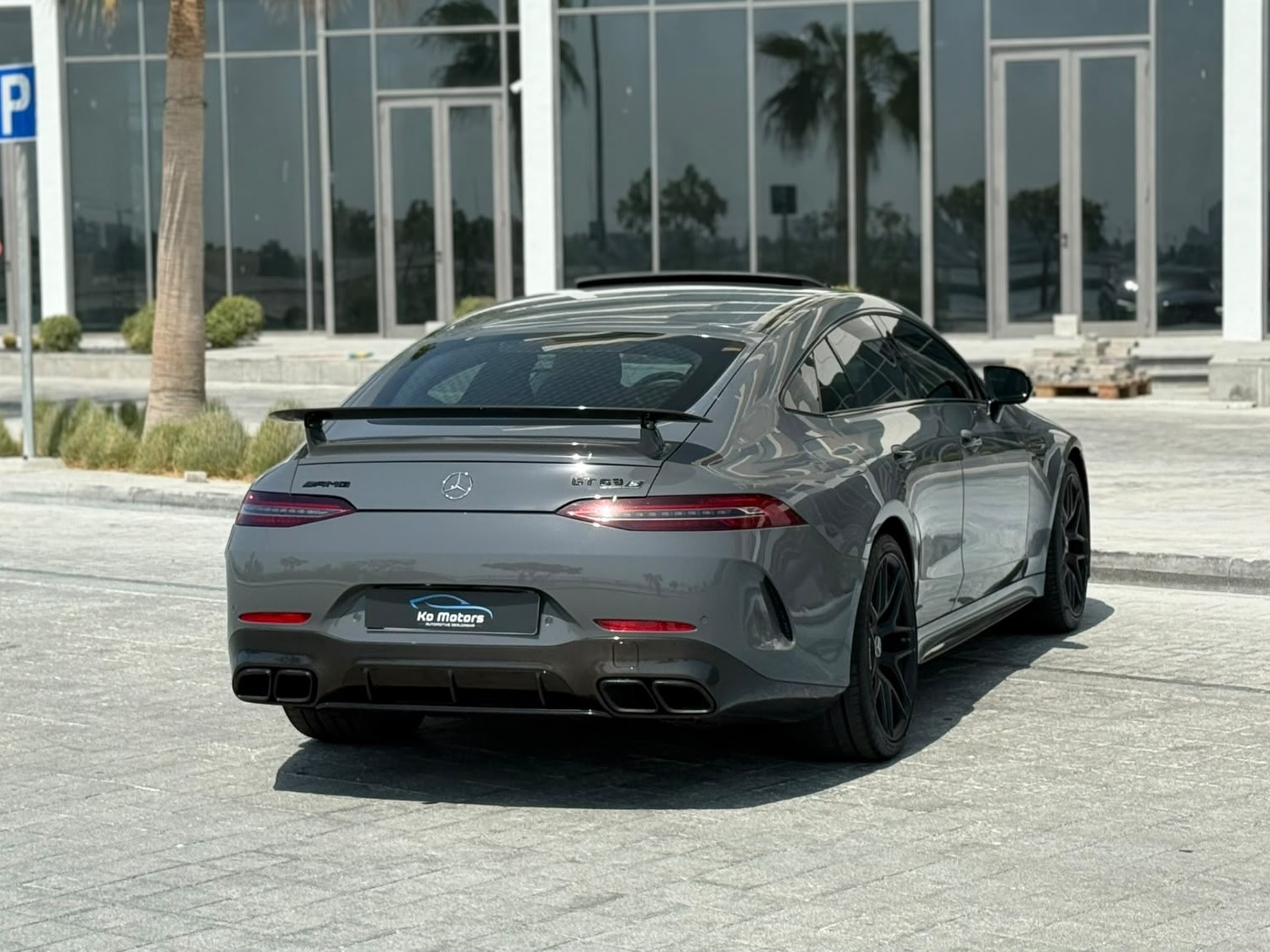 Mercedes-Benz GT 63s 2019 - Image 4