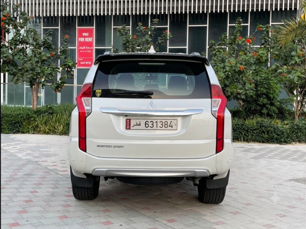 Mitsubishi montero  2019 - Image 4