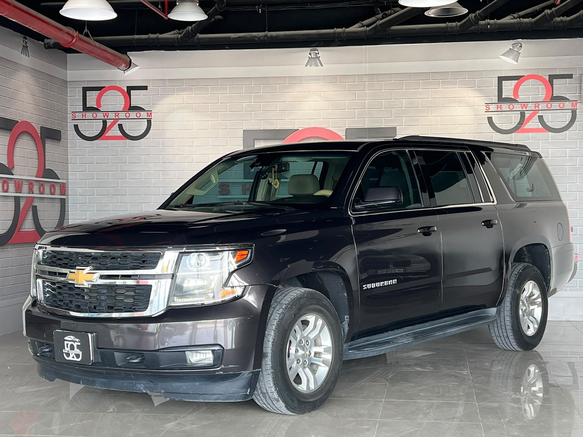 Chevrolet Suburban 2018 - Image 3