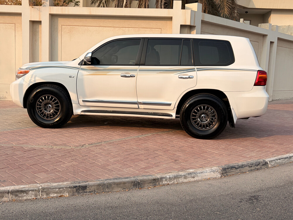 Toyota Land Cruiser VX.R 2015 - Image 3