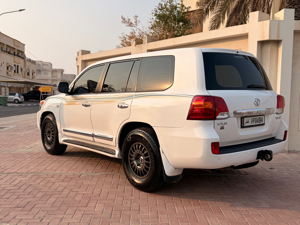 Toyota Land Cruiser VX.R 2015 - Image 4