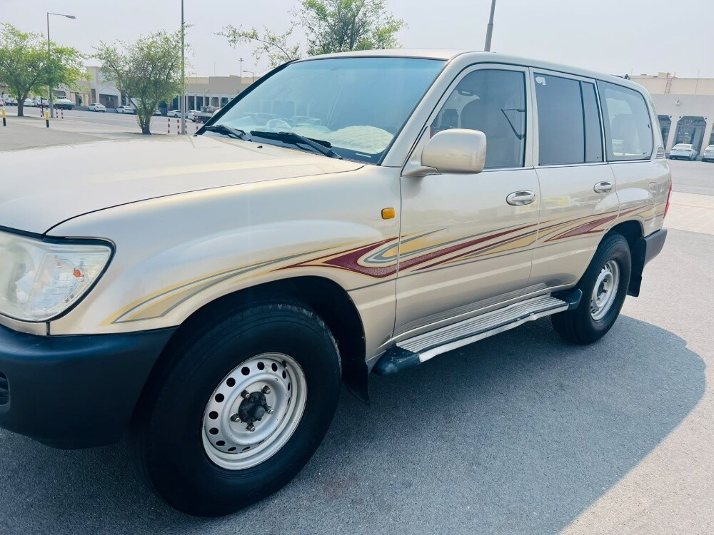 Toyota Land Cruiser GX 2006 - Image 1