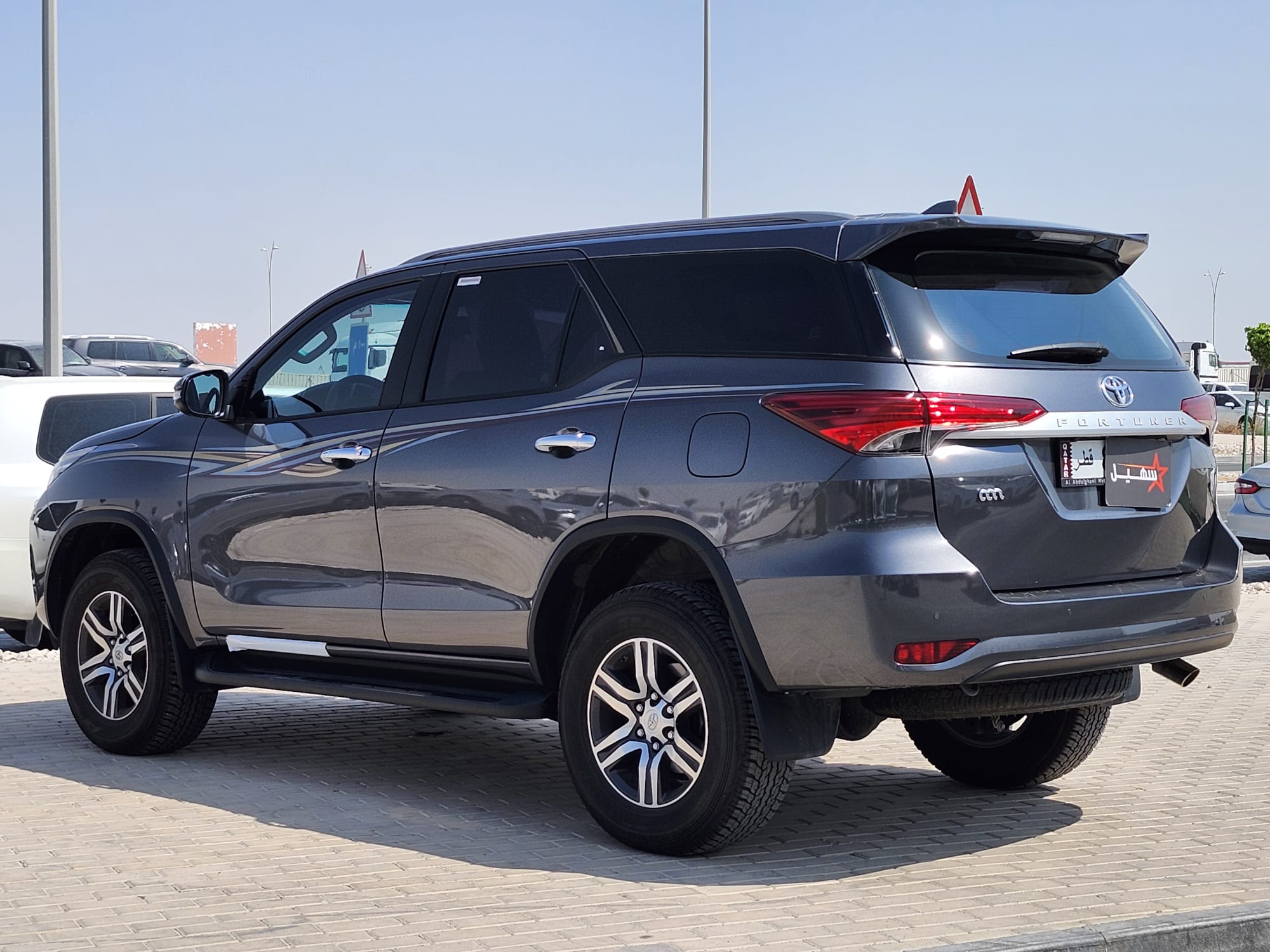 Toyota Fortuner 2025 - Image 4