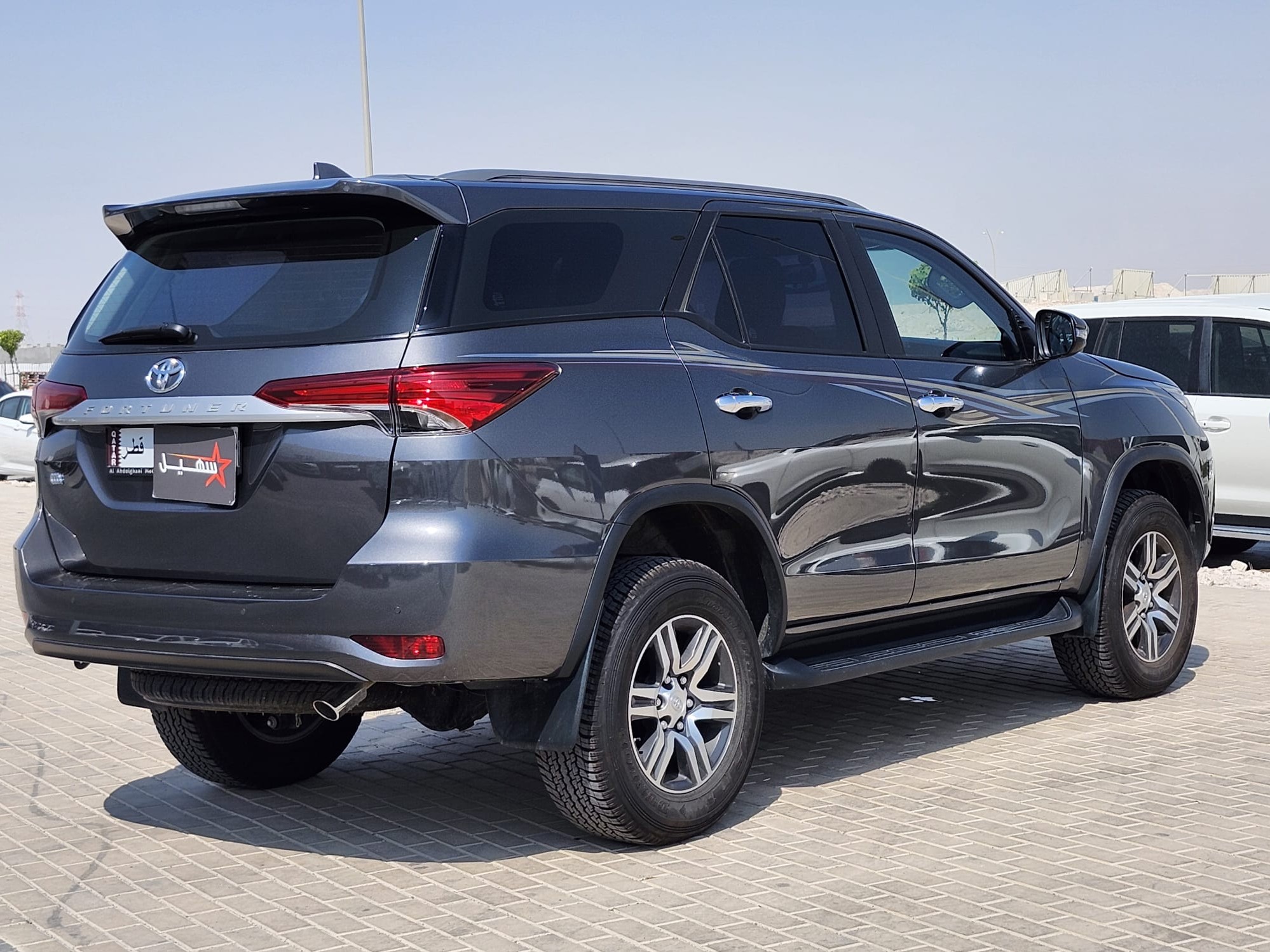 Toyota Fortuner 2025 - Image 2