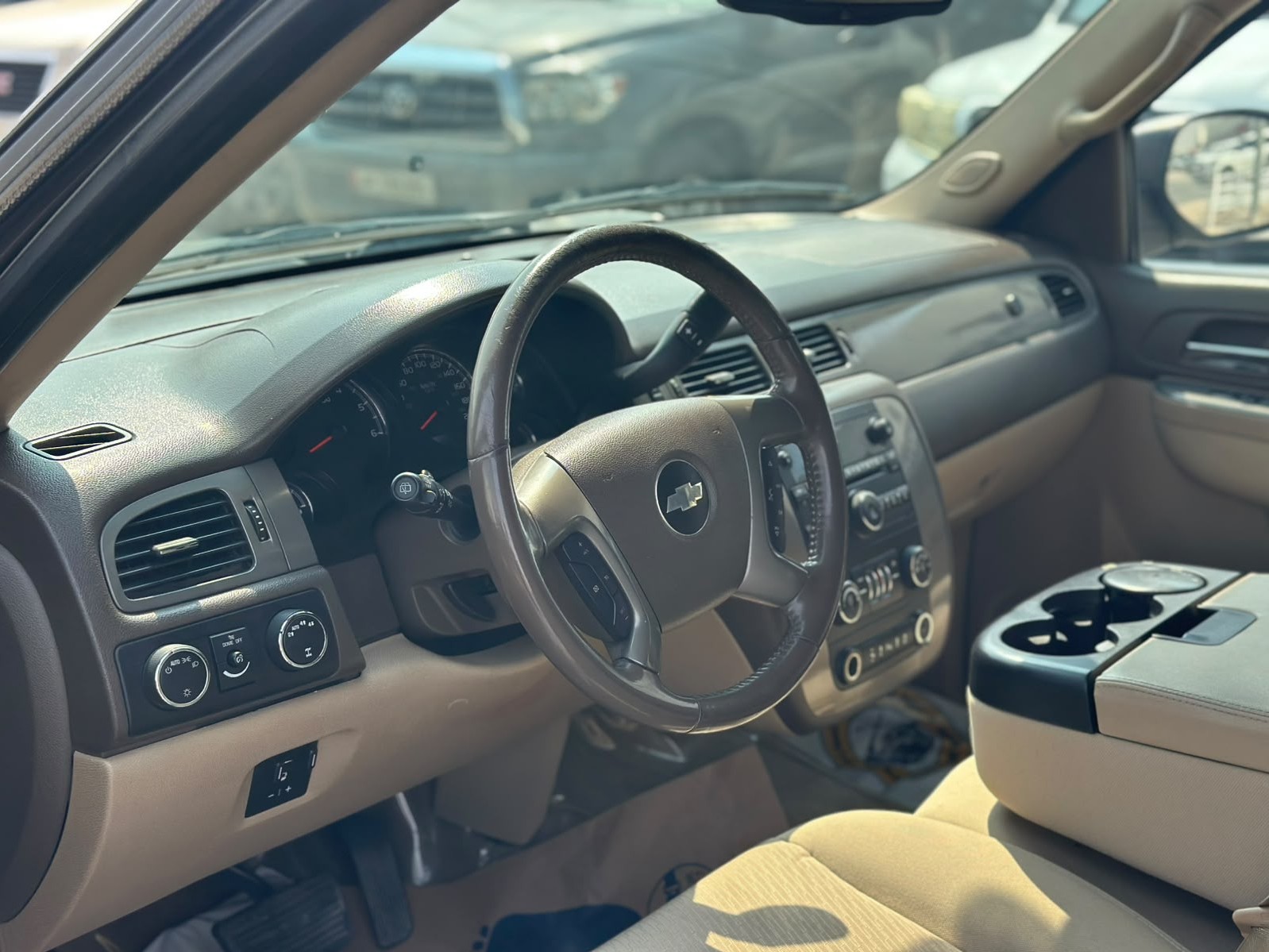 Chevrolet Tahoe 2013 - Image 4