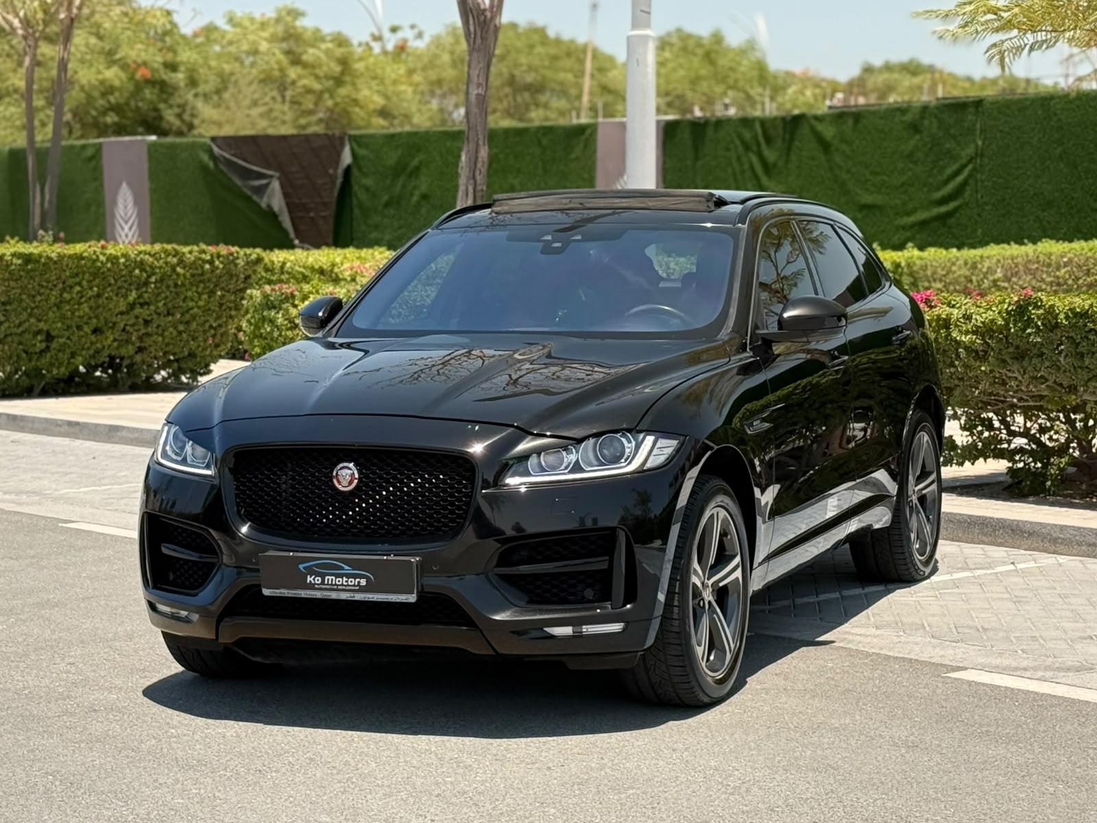Jaguar F-PACE 2018 - Image 3