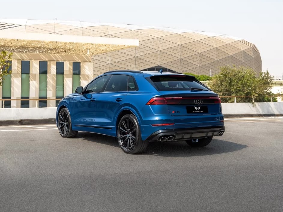 Audi s8 2024 - Image 4