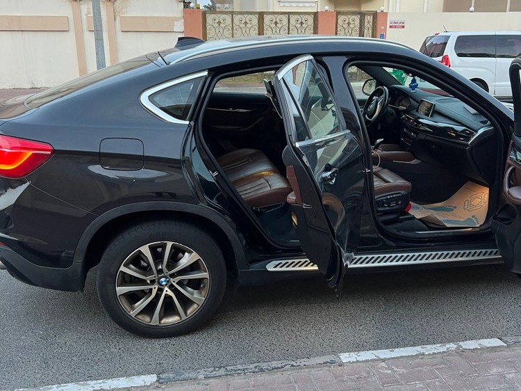 BMW X-Series X6 2016 - Image 4