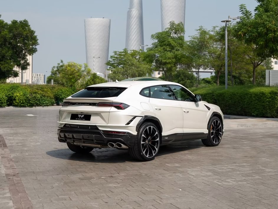 Lamborghini Urus 2023 - Image 4