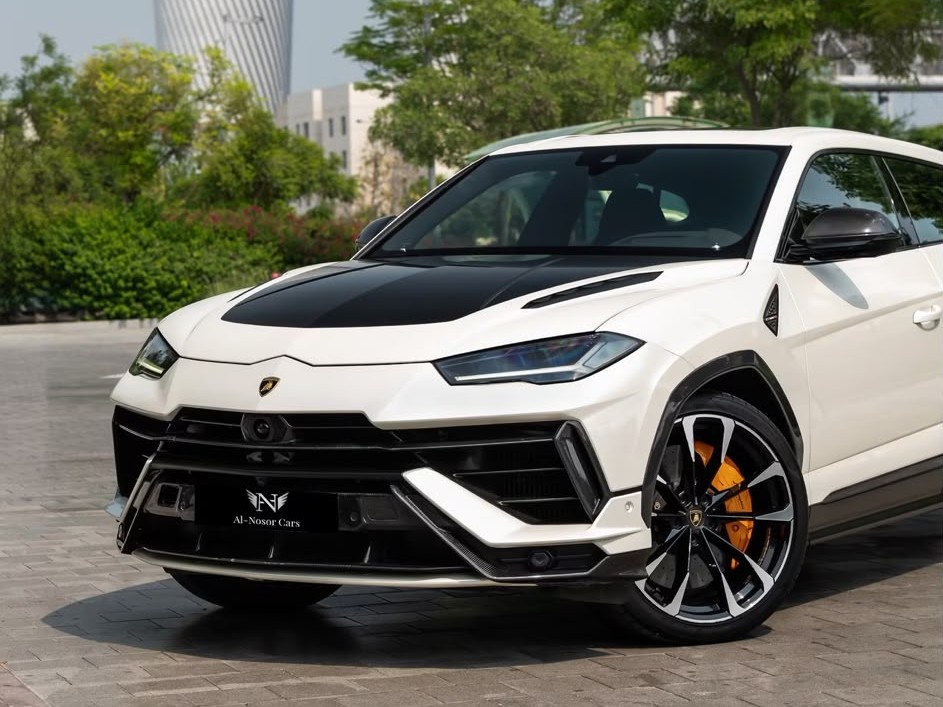 Lamborghini Urus 2023 - Image 2