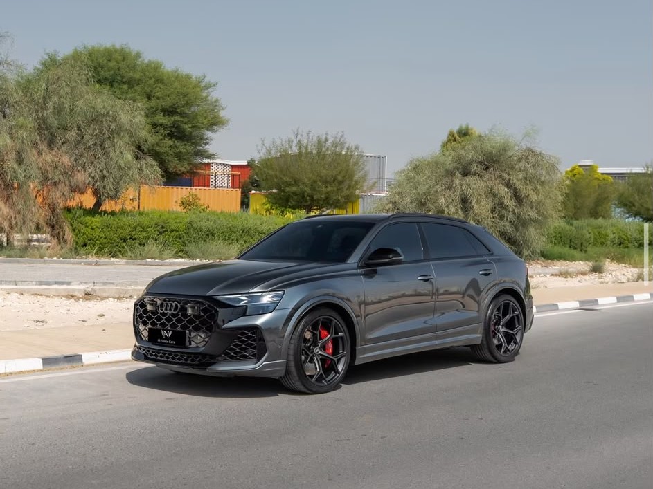 Audi RSQ 8 2025
