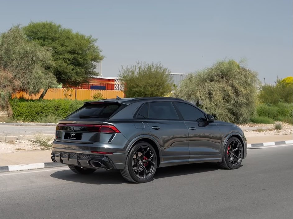 Audi RSQ 8 2025 - Image 4