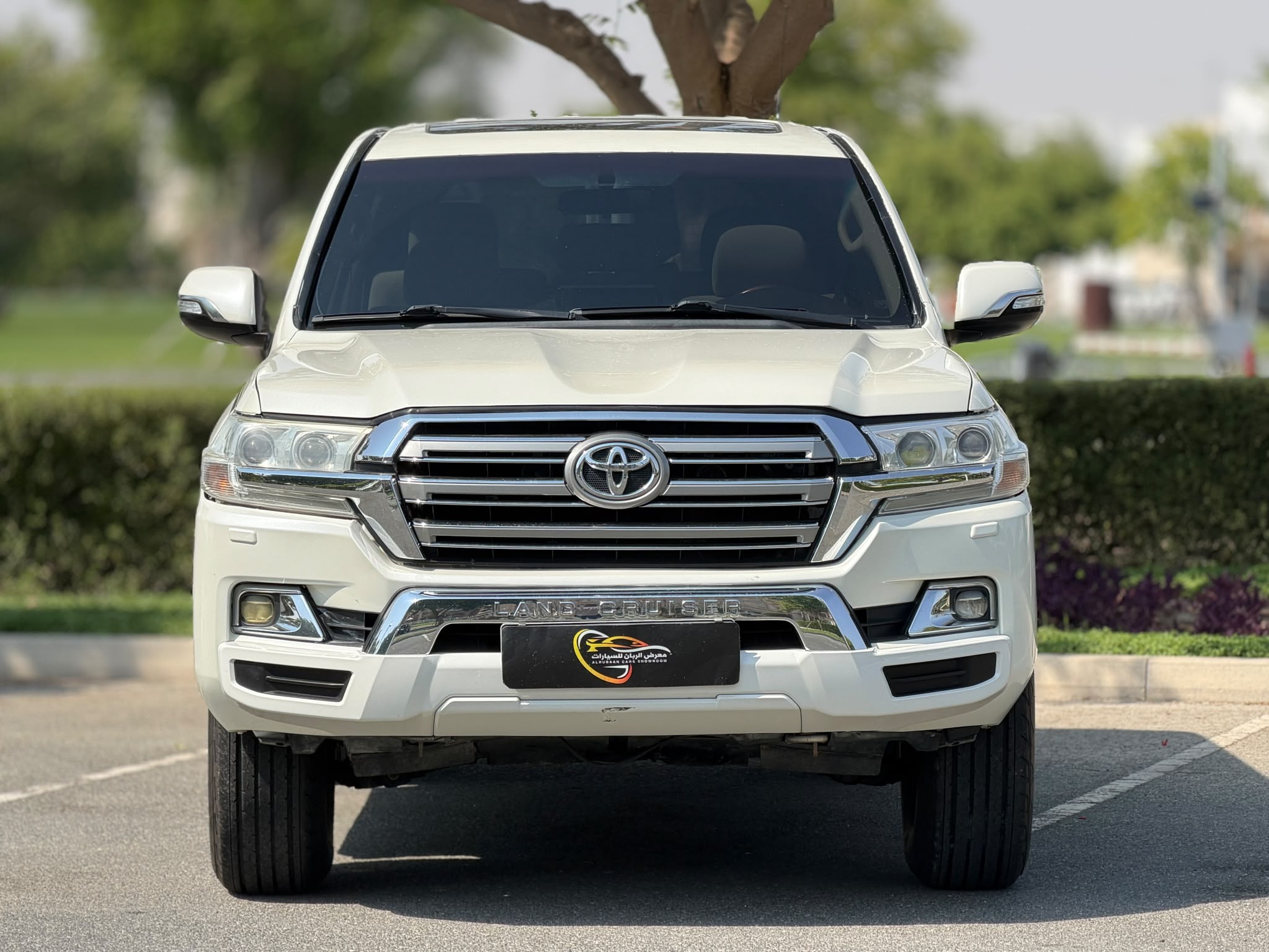 Toyota Land Cruiser GXR v6 2017 - Image 2