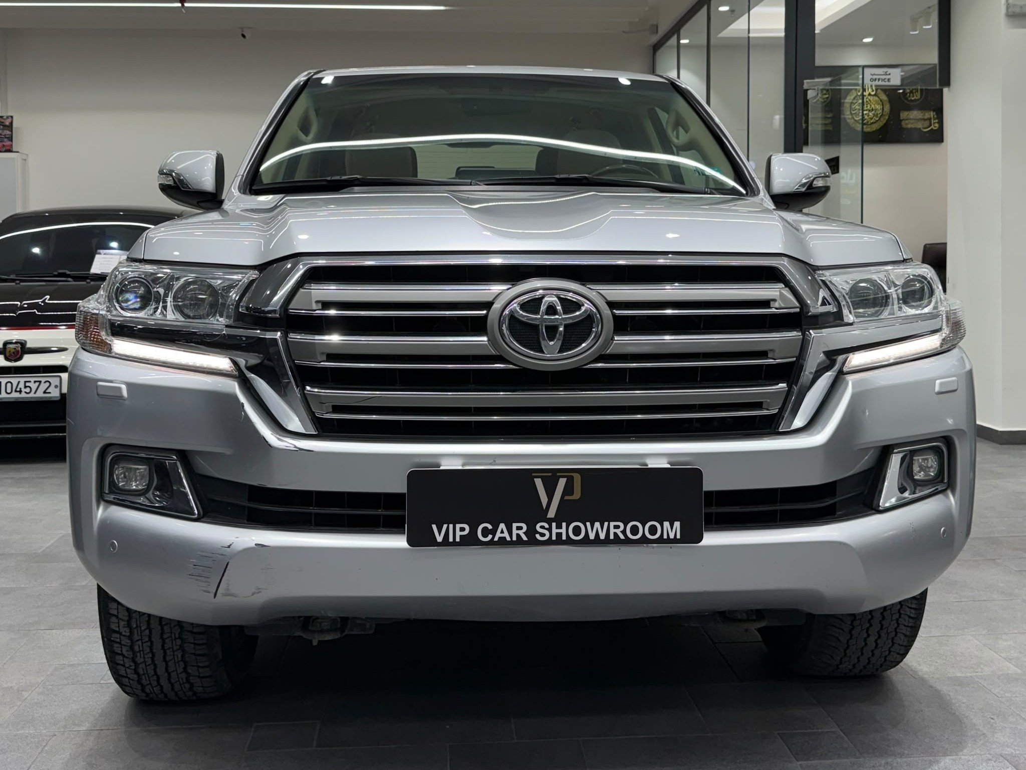 Toyota Land Cruiser GXR v8 2020 - Image 2