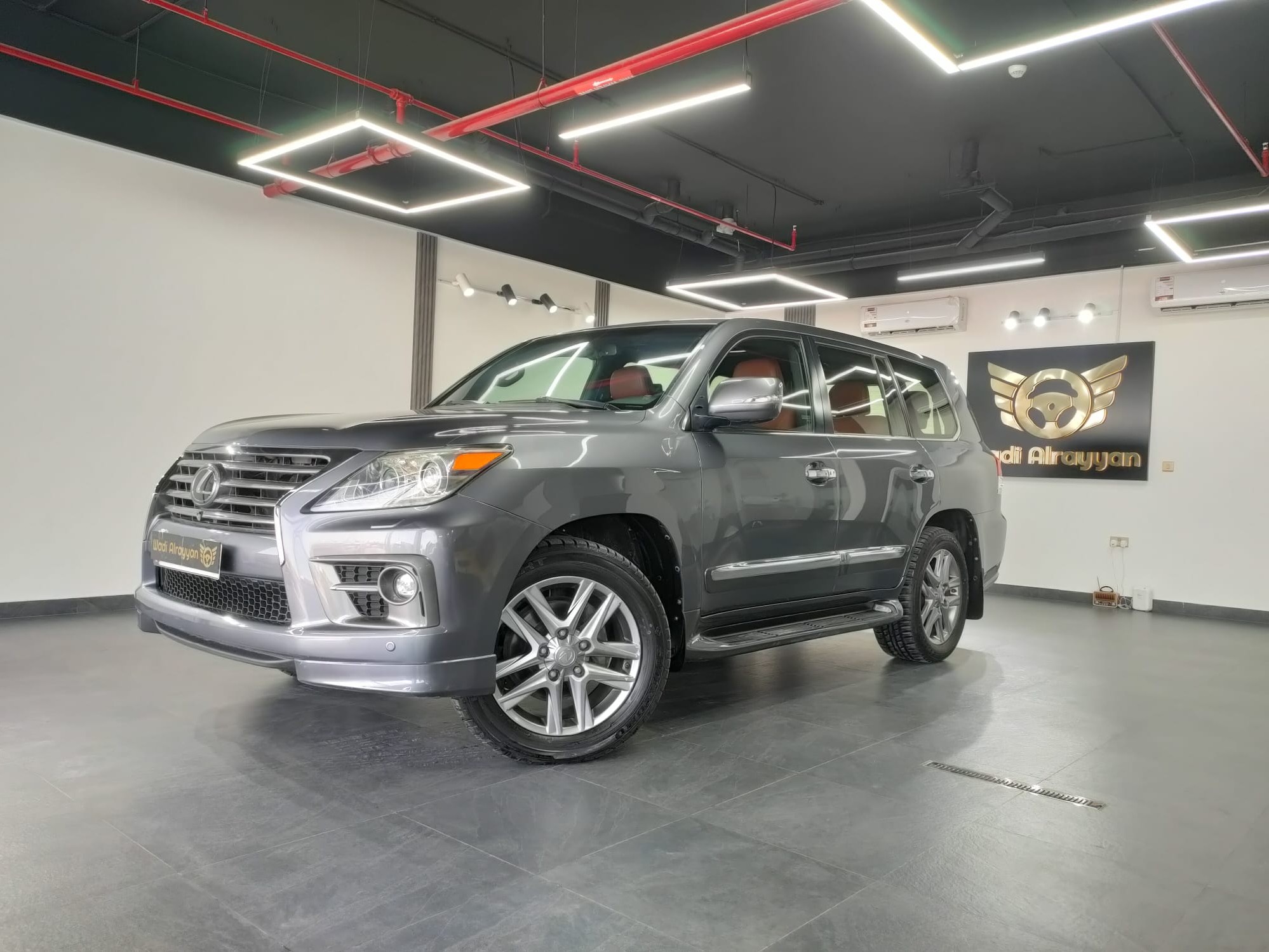Lexus LX 570 2015 - Image 3