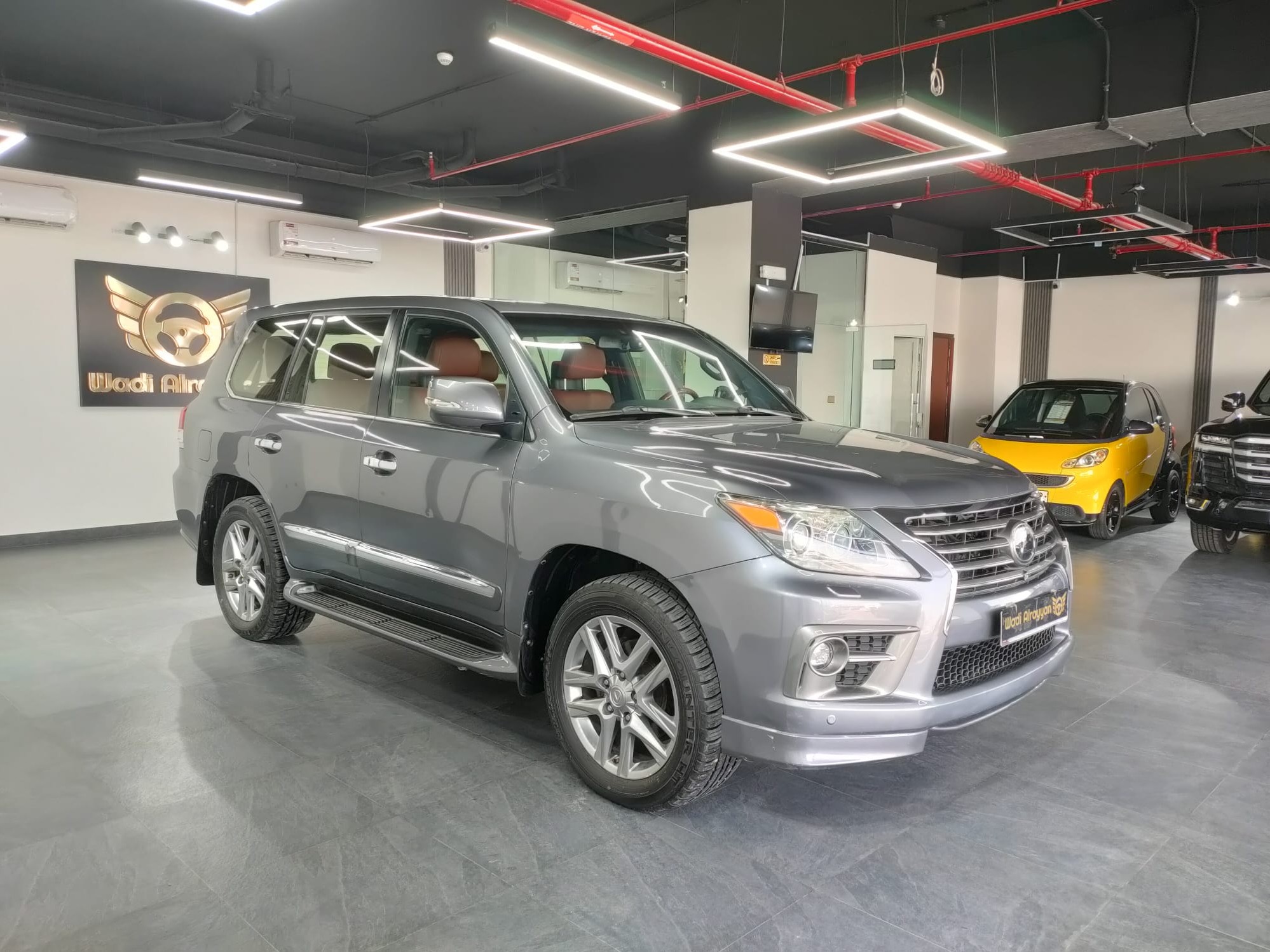Lexus LX 570 2015 - Image 1