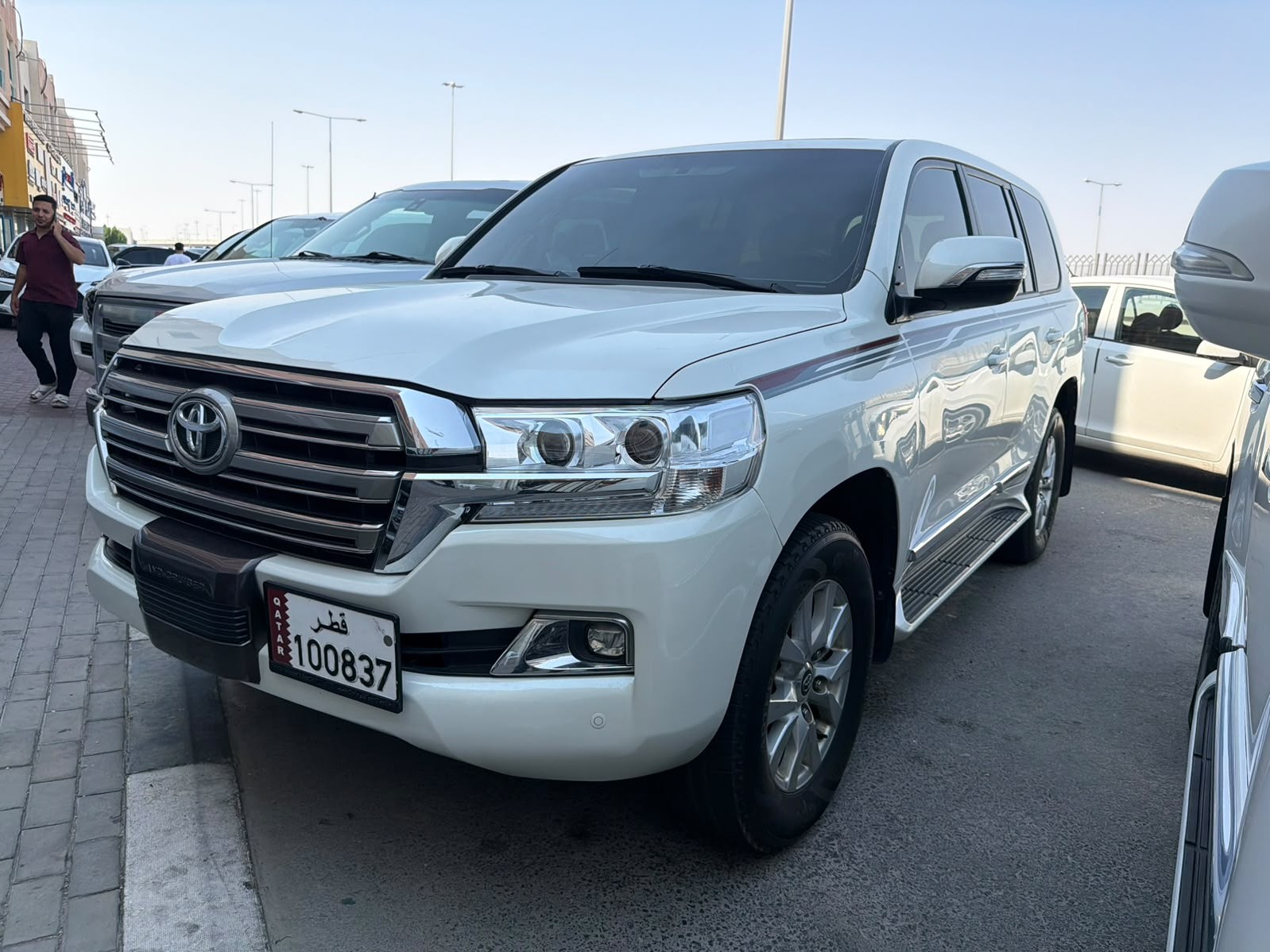 Toyota Land Cruiser GXR v6 2016 - Image 2