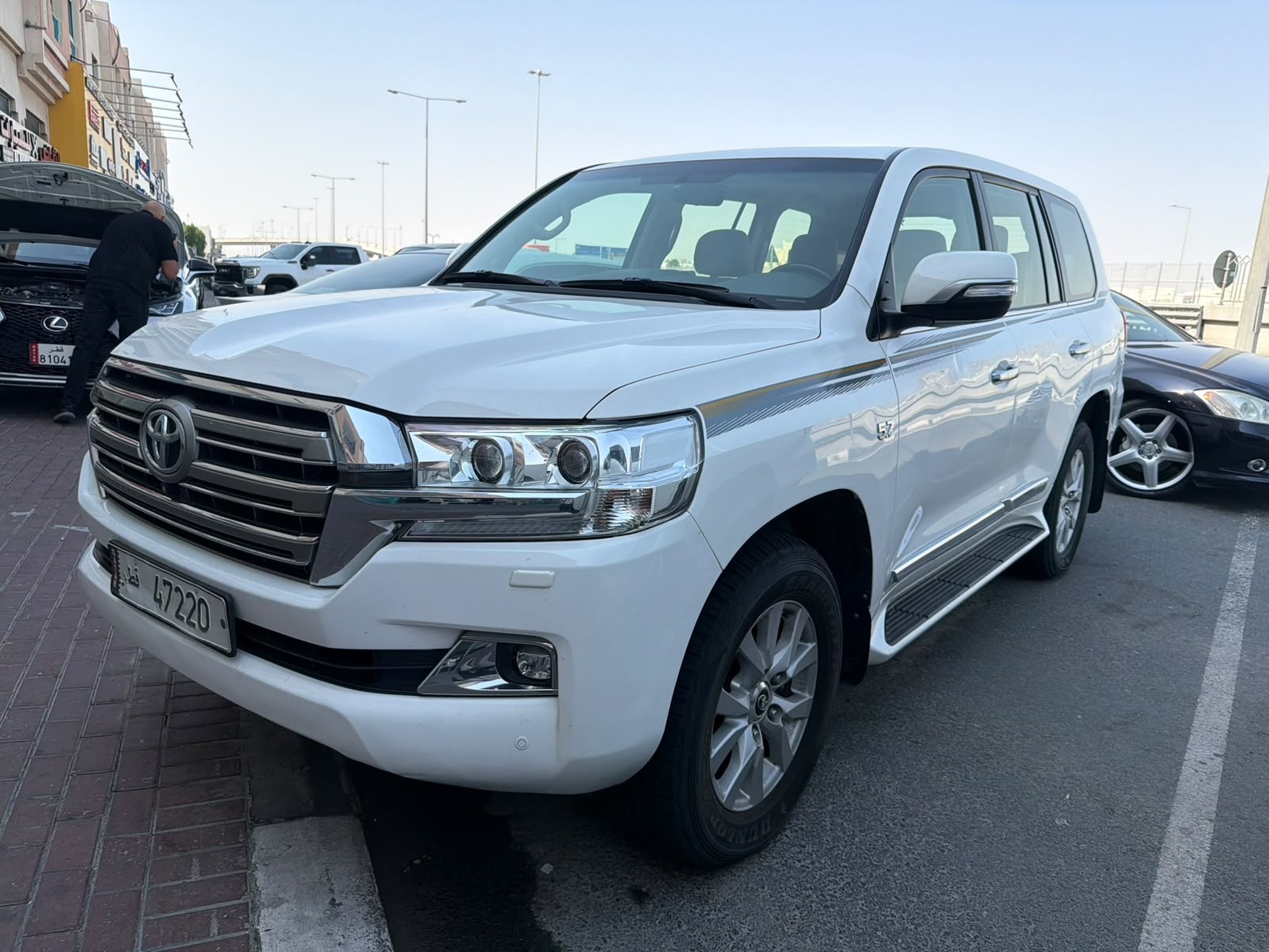Toyota Land Cruiser VX.R 2020 - Image 3