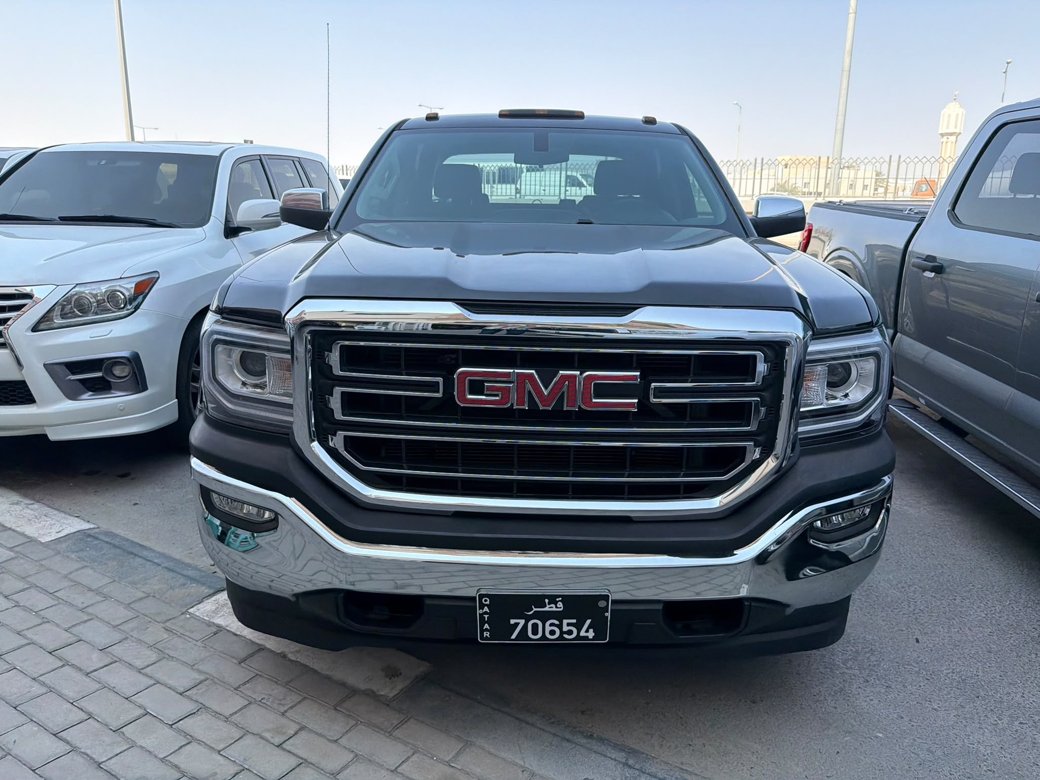 GMC Sierra 2014 - Image 2