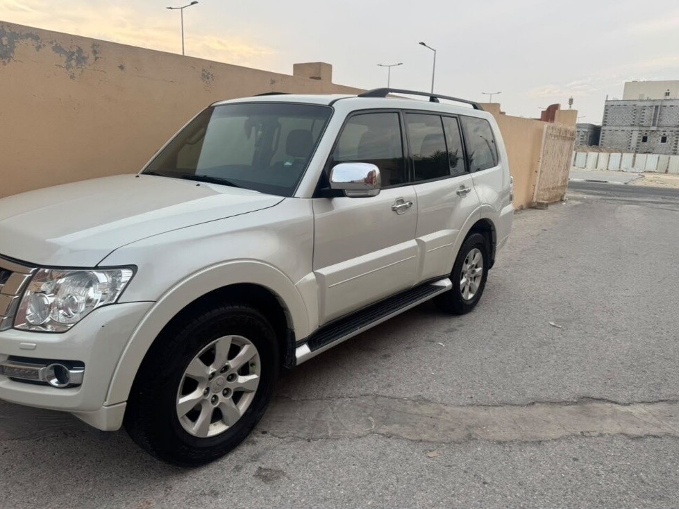 Mitsubishi Pajero 2018