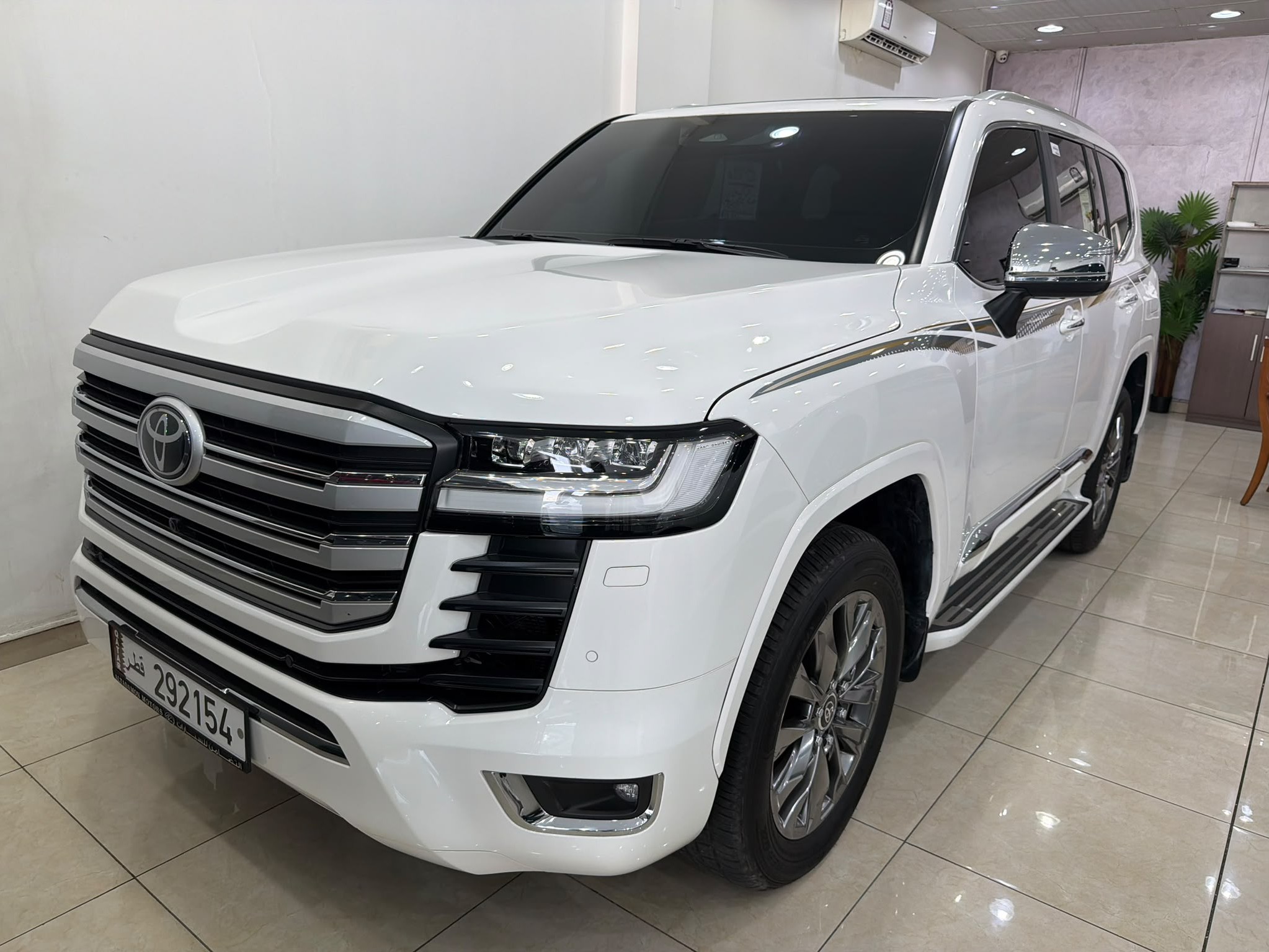 Toyota Land Cruiser VX.R 2025 - Image 2