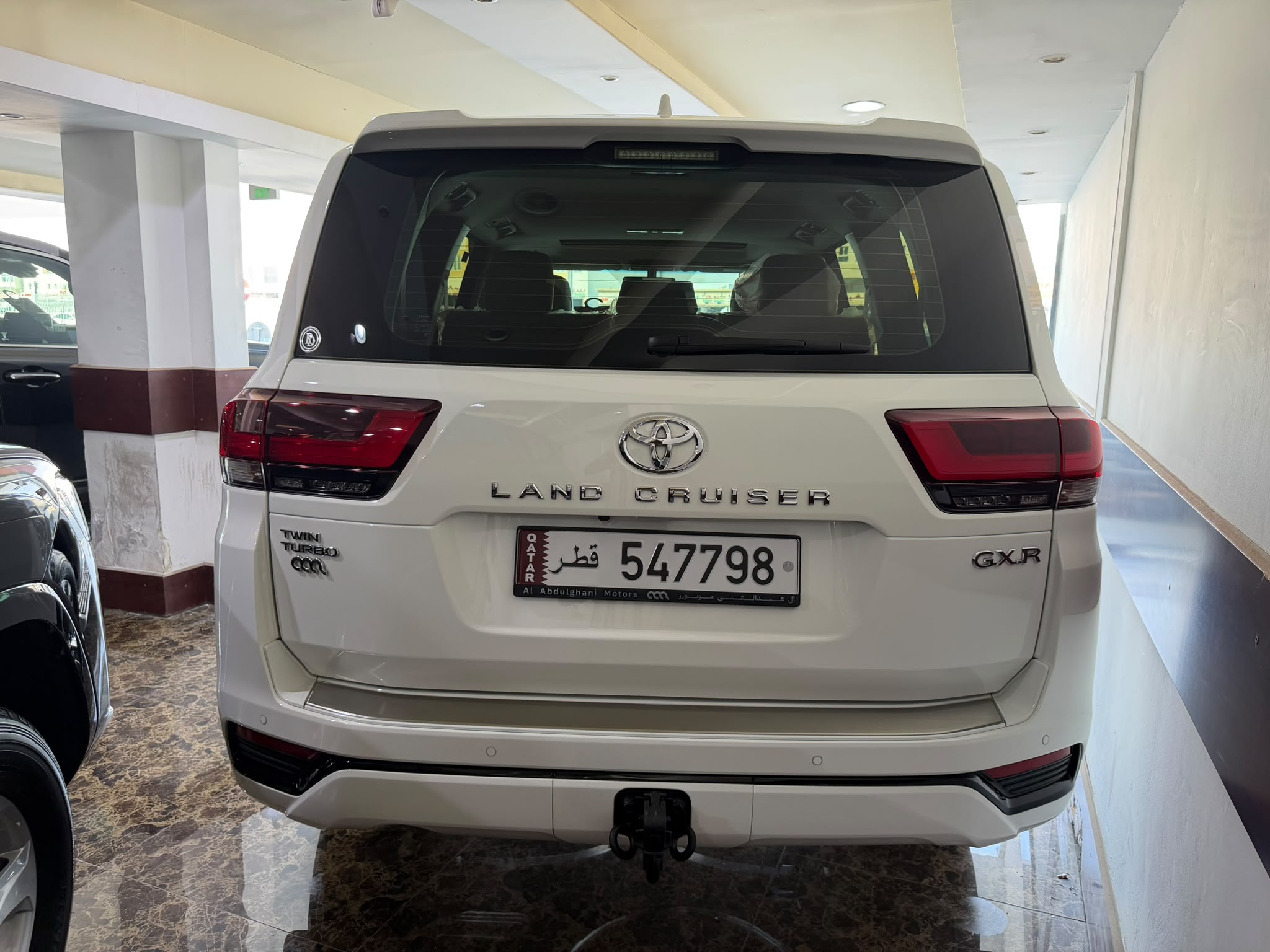 Toyota Land Cruiser GXR v6 2025 - Image 2