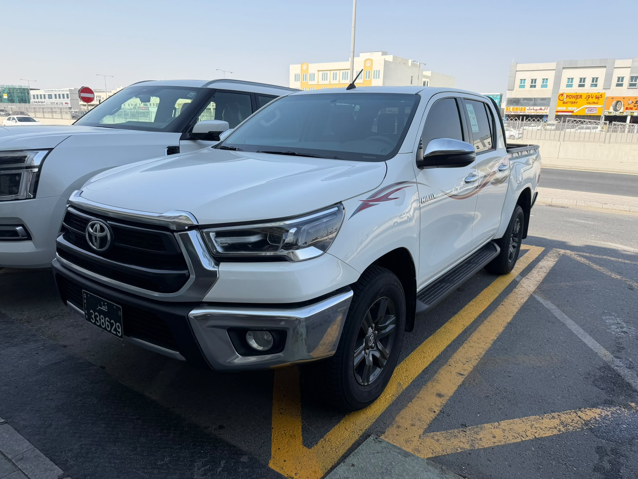 Toyota Hilux SR5 2026 - Image 3