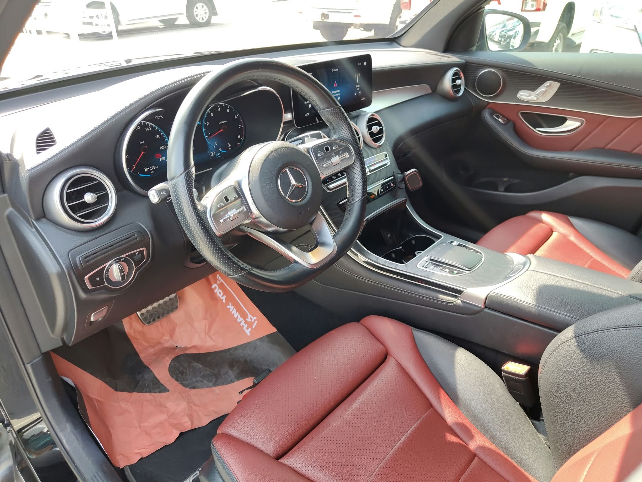 Mercedes-Benz GLC  300 2021 - Image 2